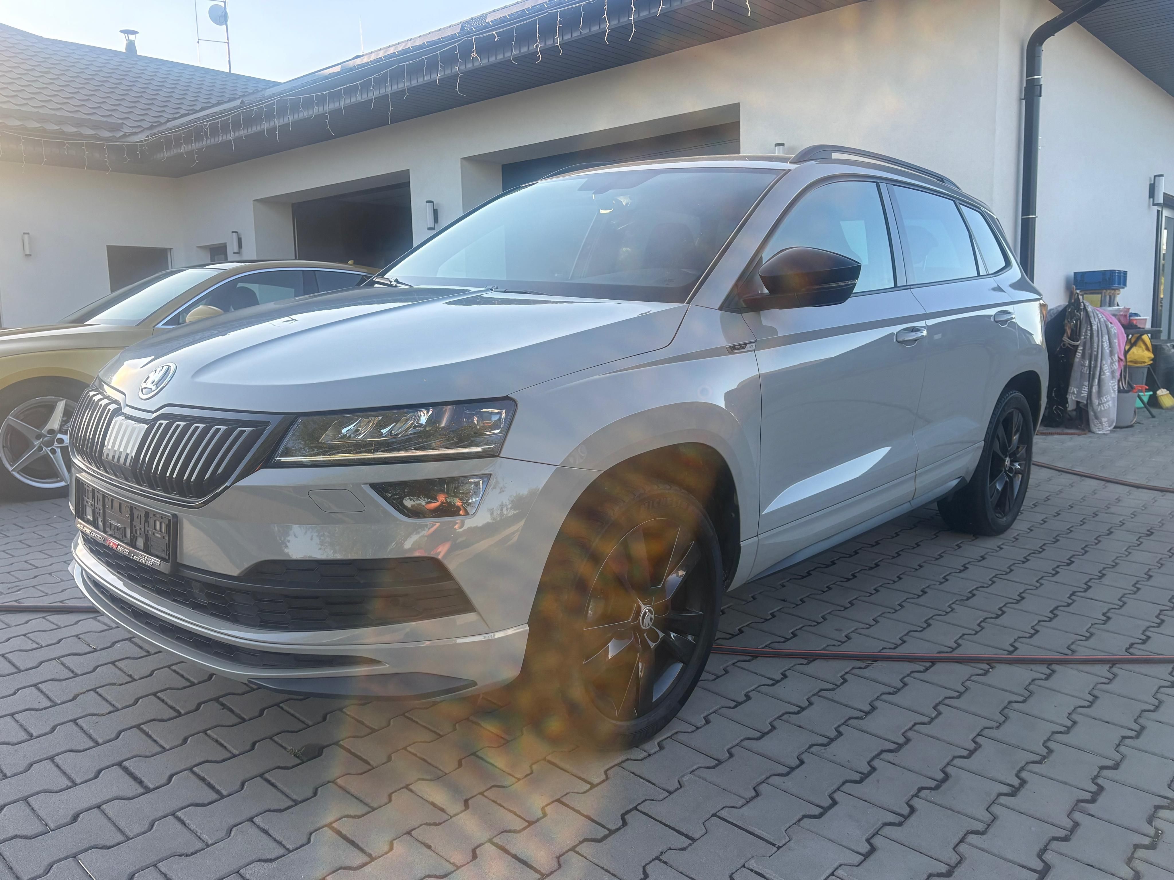 Škoda Karoq, 1.5TSI Dsg M.ROK2021 - fotka 3