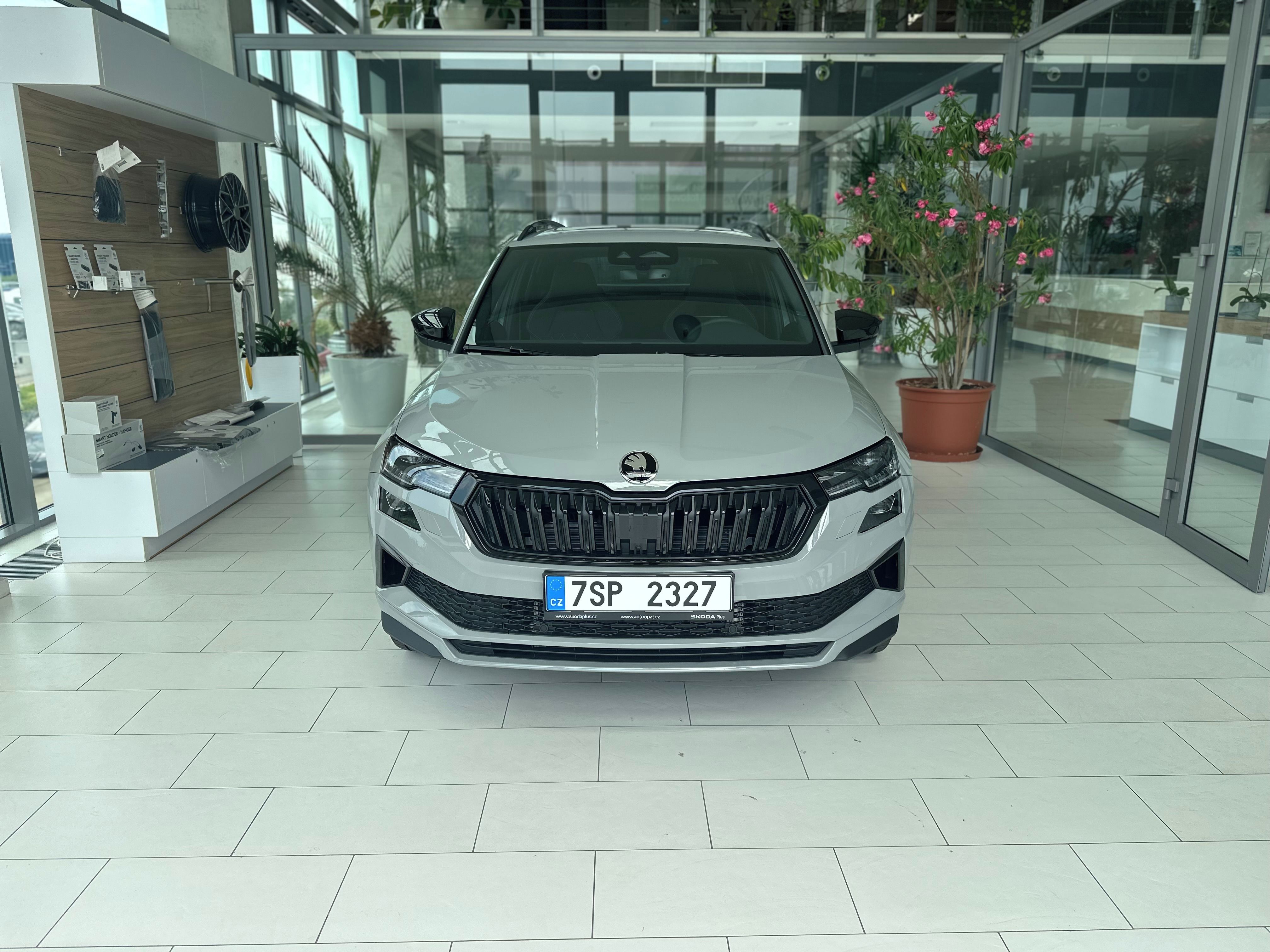 Škoda Karoq, Sportline 1,5 TSI 110kW - fotka 2