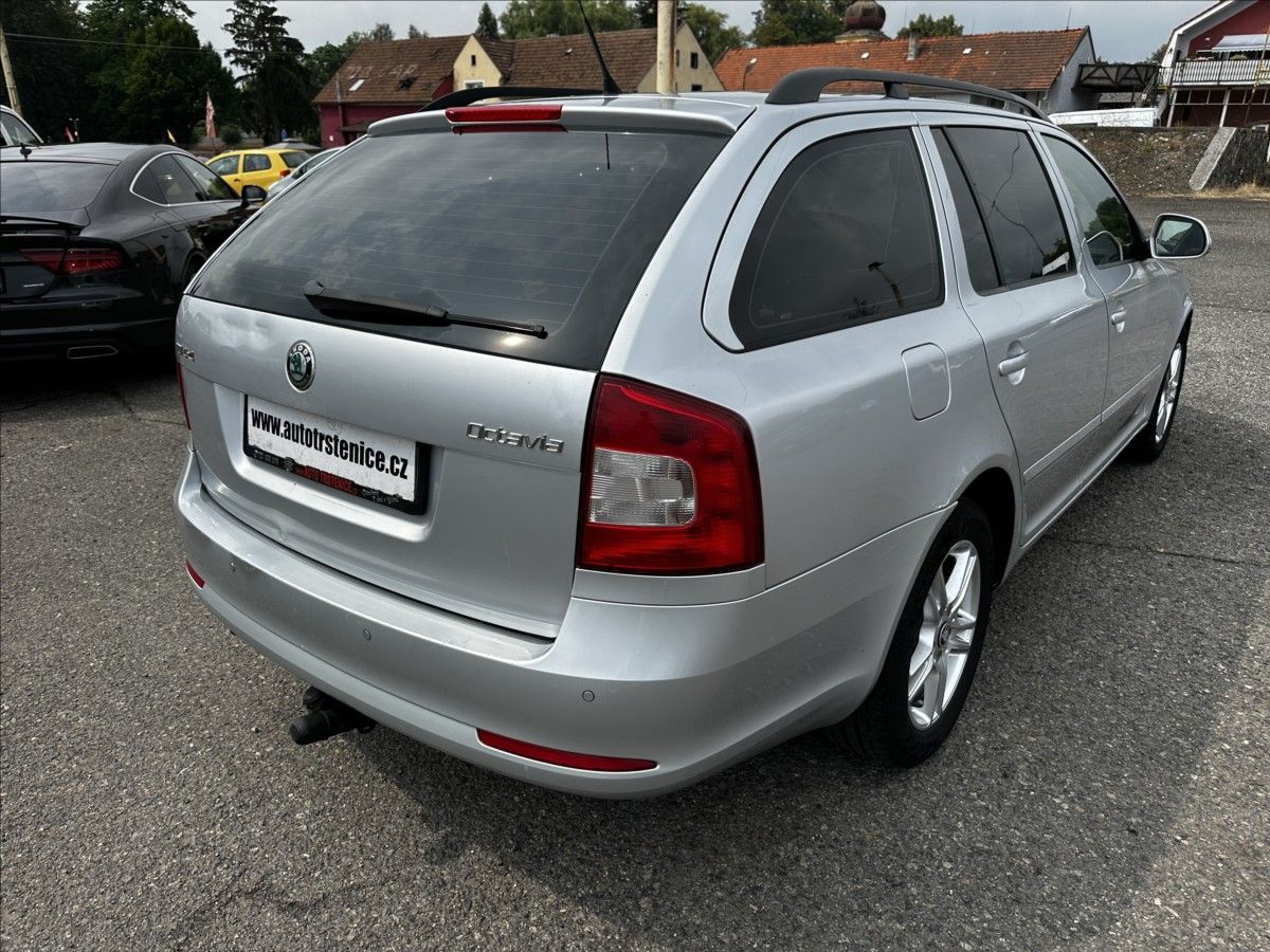 Škoda Octavia, 1,9 TDi-4X4-SERV. KNIHA-CEBIA - fotka 5