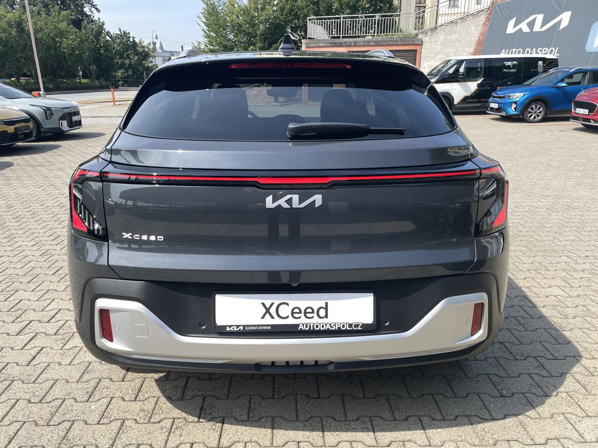 Kia XCee´d, 1,6T-GDi 7DCTOP 2027 - fotka 4