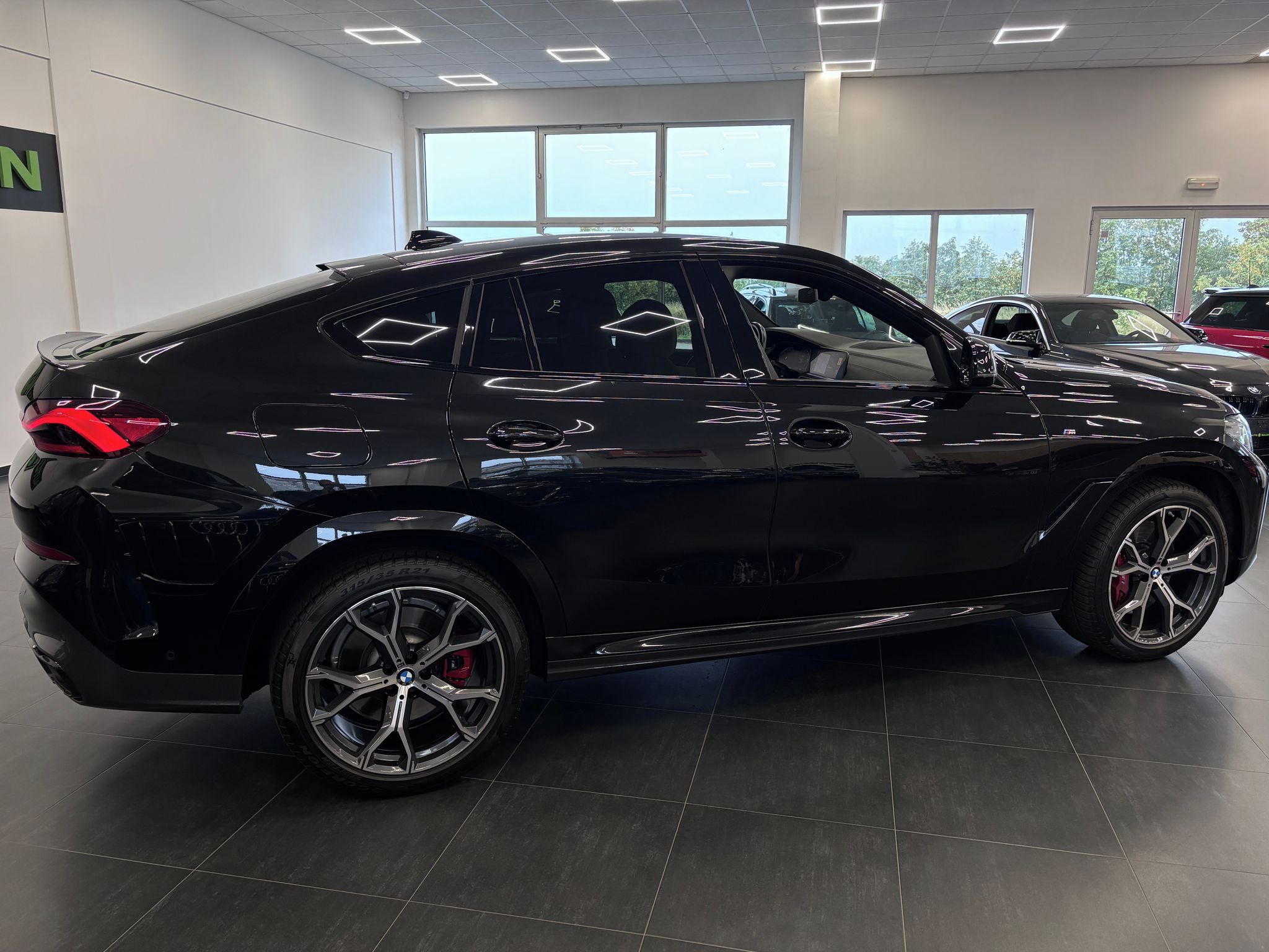 BMW X6, XDrive40D 250kW, Automat, ČR - fotka 5
