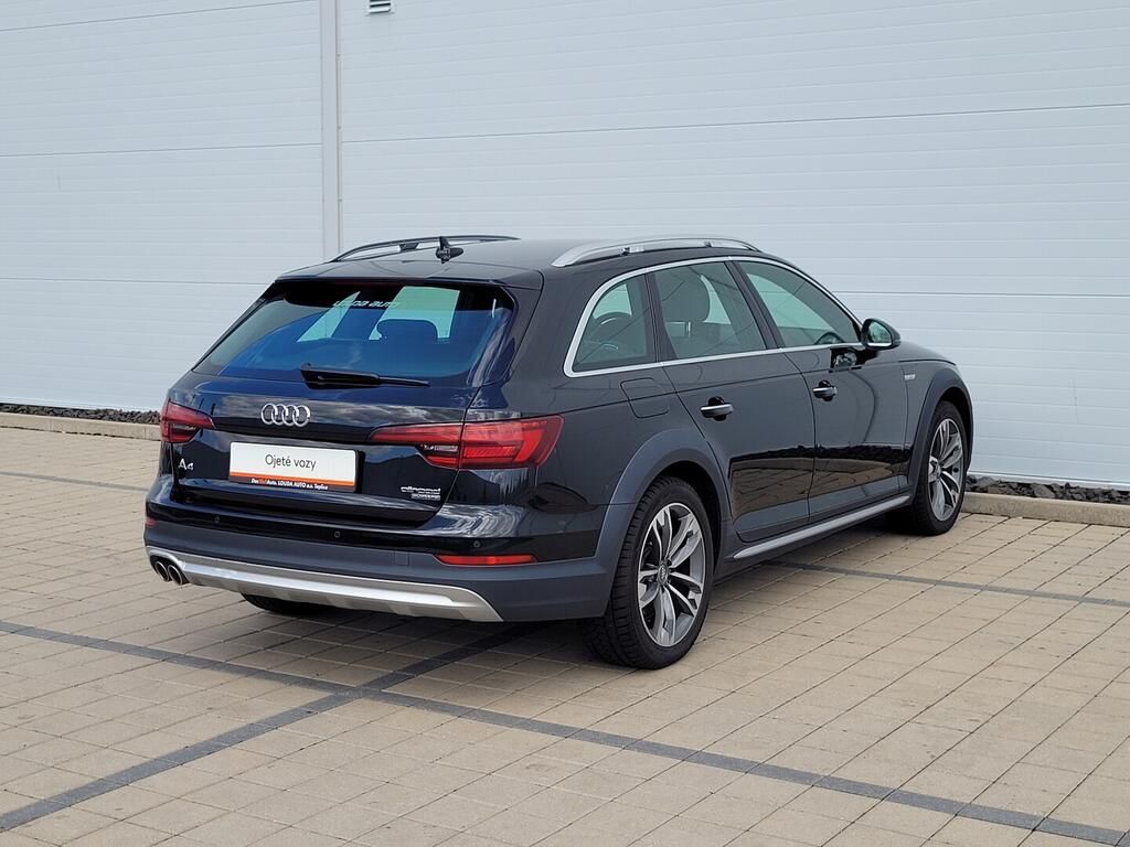 Audi A4 allroad, 2.0 140 kW - fotka 5