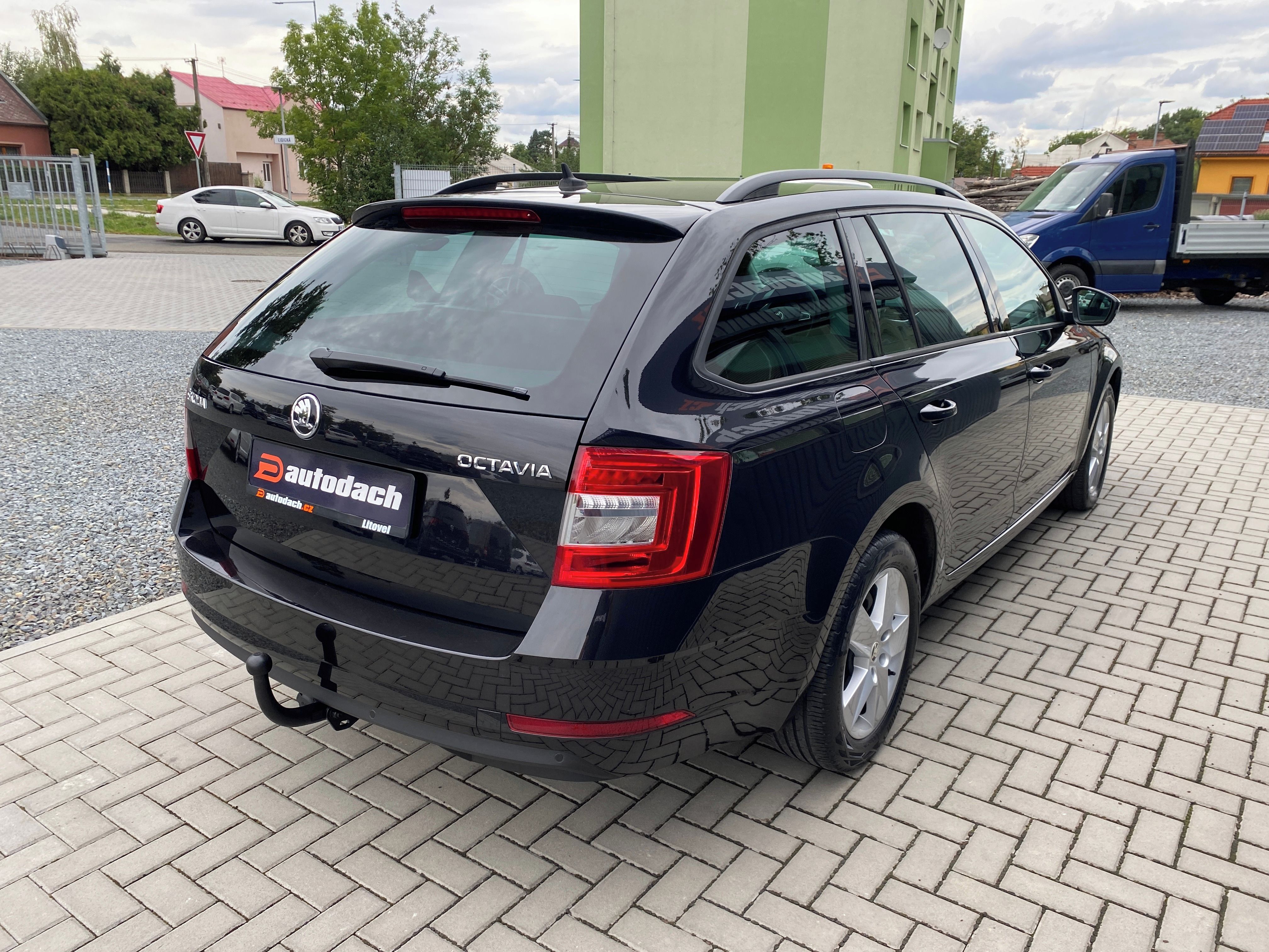 Škoda Octavia, 1.4 TSI 110kW - 1xMAJ. - NAVI - fotka 5