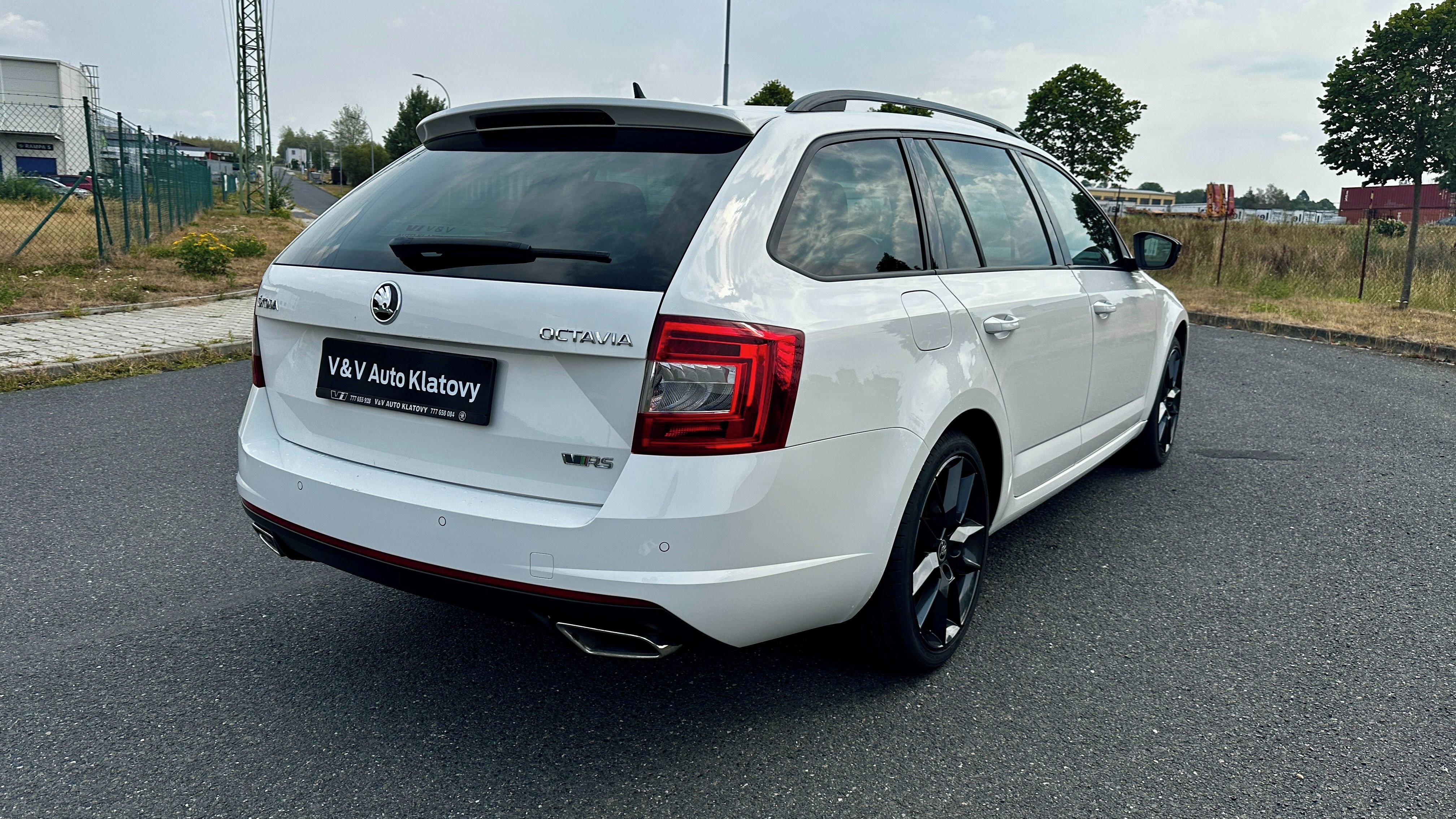 Škoda Octavia, 2.0 TDI RS - fotka 5