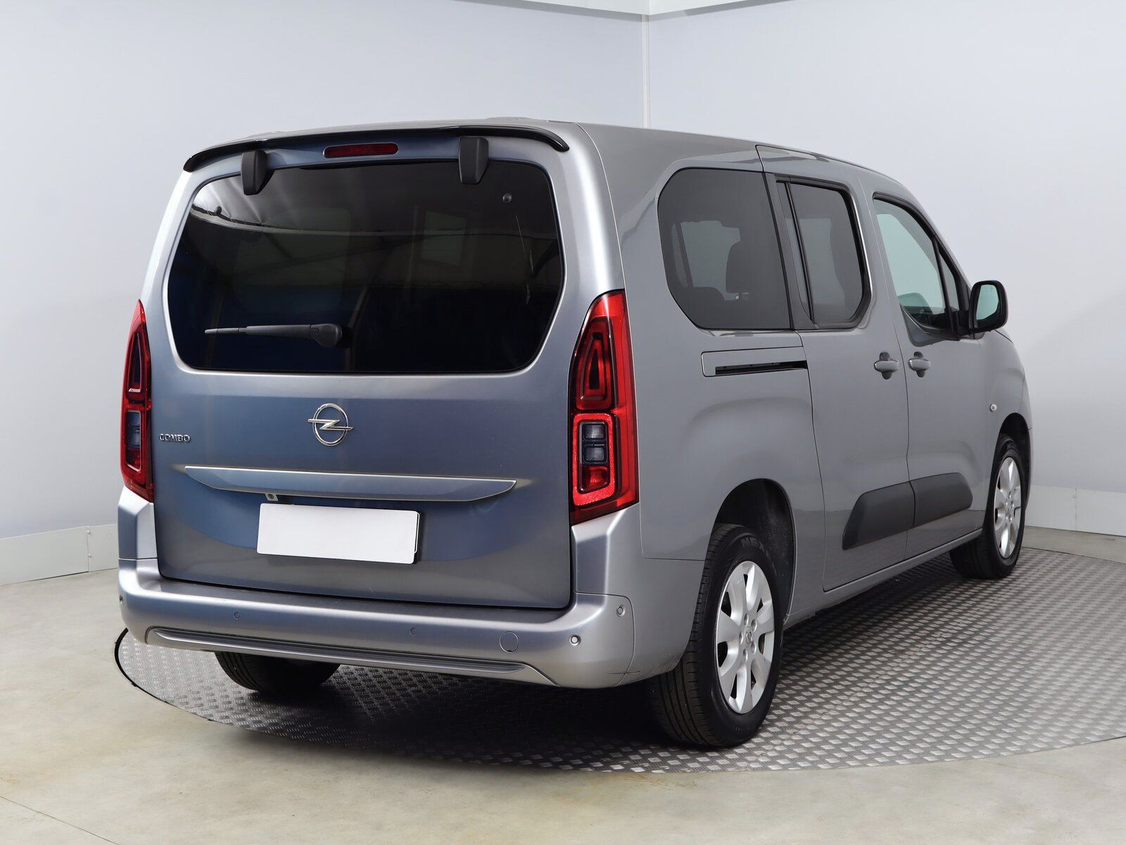 Opel Combo, Klima, Tempomat, Navi - fotka 5