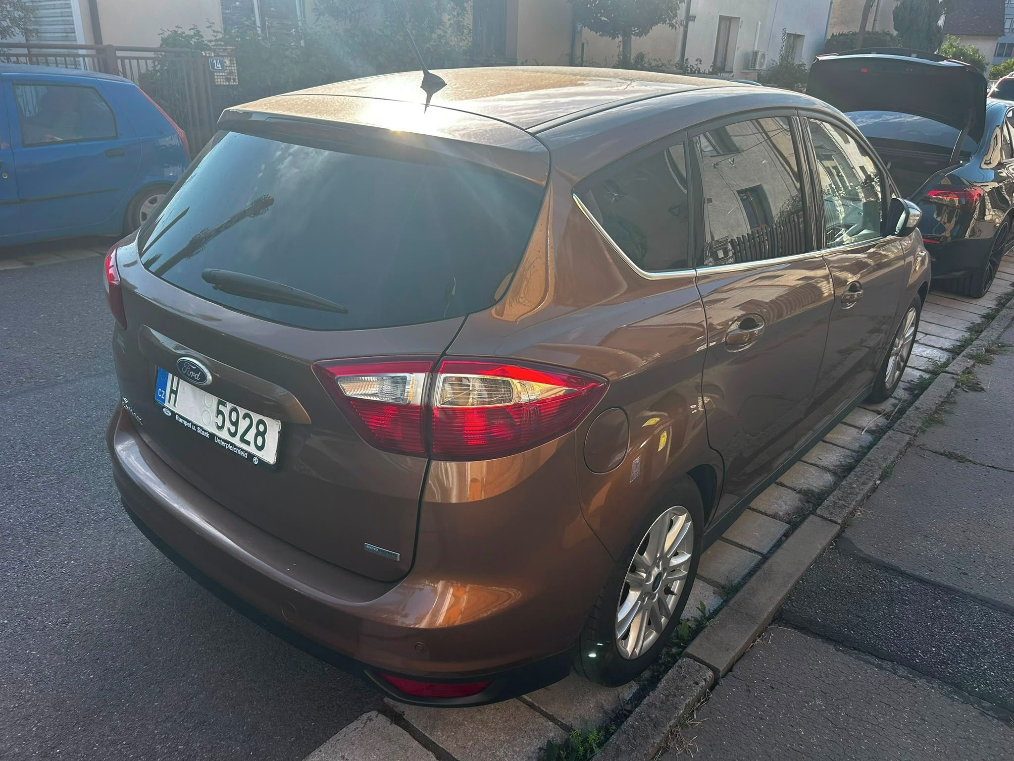 Ford C-MAX, 1,6 EB, PANORAMA, NAVI, KAMERA - fotka 4