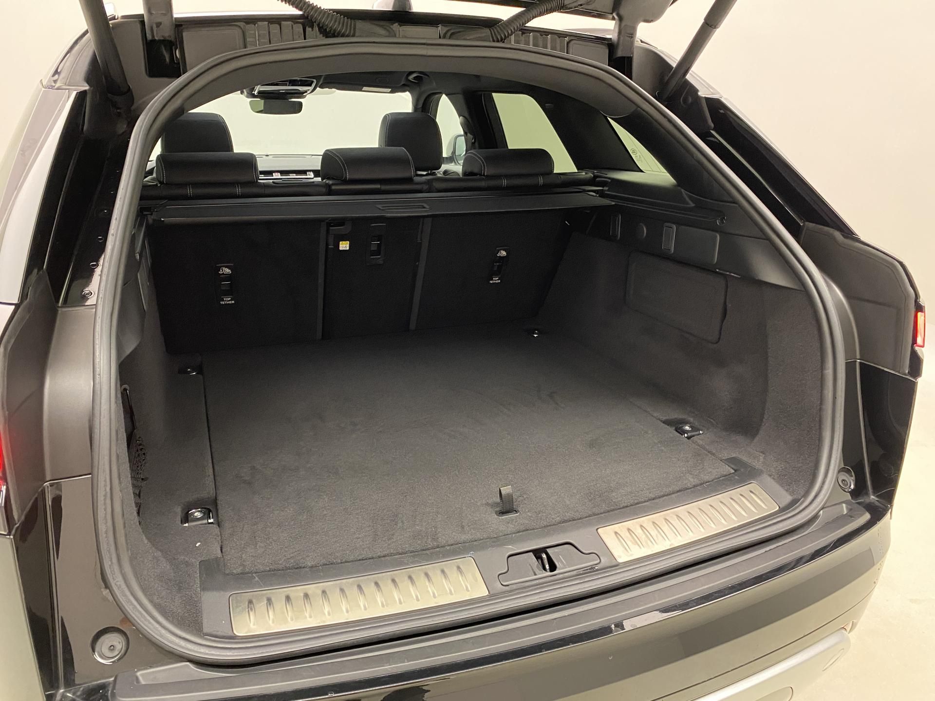 Land Rover Range Rover Velar, D200 SE R-DYNAMIC AWD AUT - fotka 6