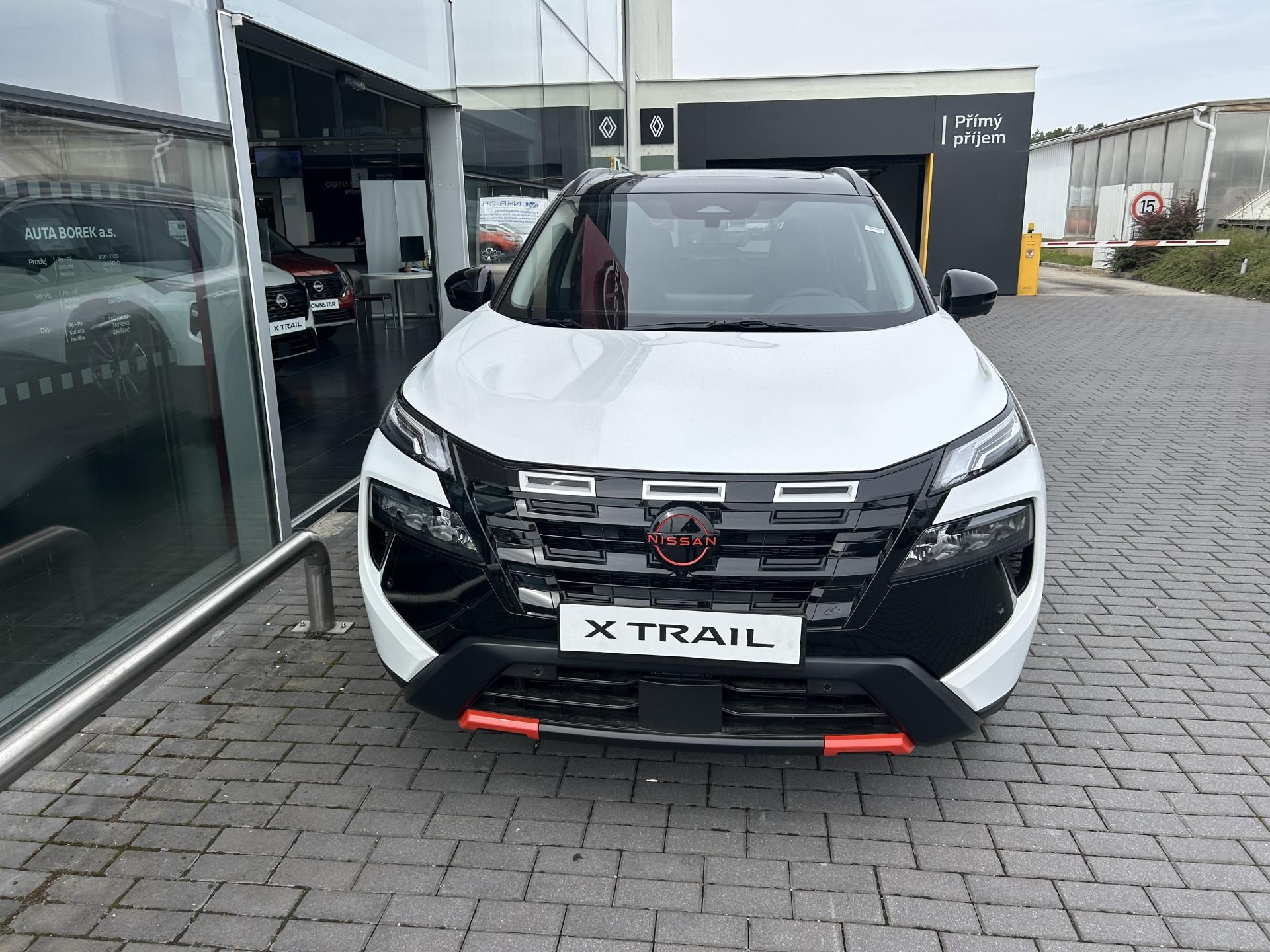 Nissan X-Trail, E-POWER 213HP 4x4 N-Trek - fotka 2