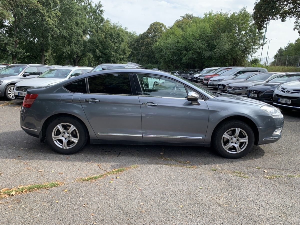 Citroën C5, 2,0 i SERVISKA - fotka 4