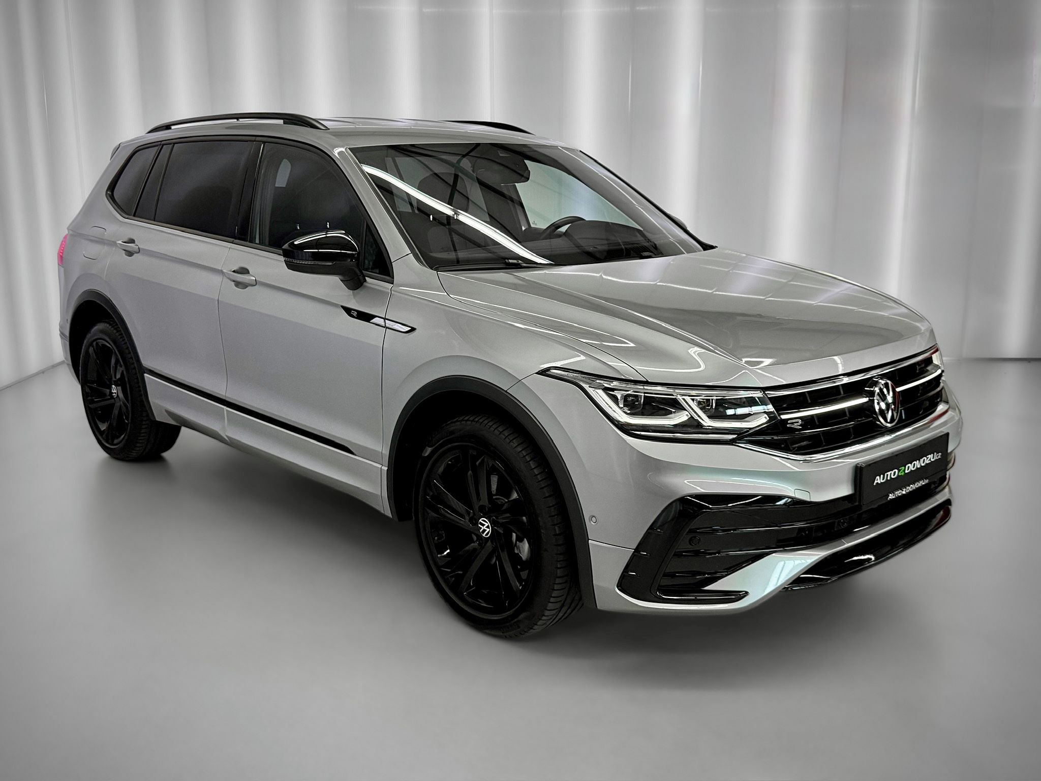 Volkswagen Tiguan Allspace, 2.0TDI DSG 4MOTION R-LINE BLAC - fotka 4