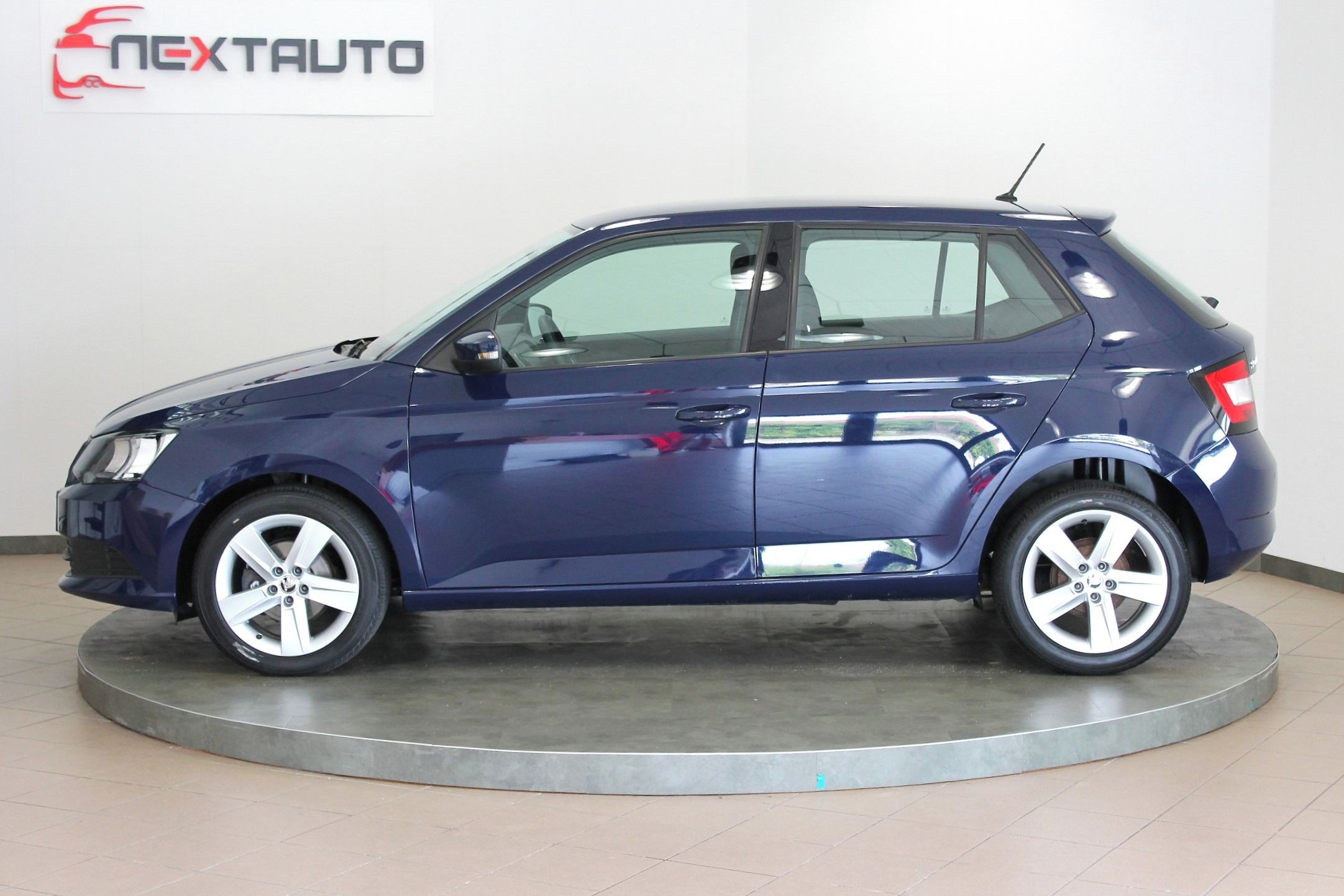 Škoda Fabia, 1.2 MPI 55kW ACTIVE - fotka 2