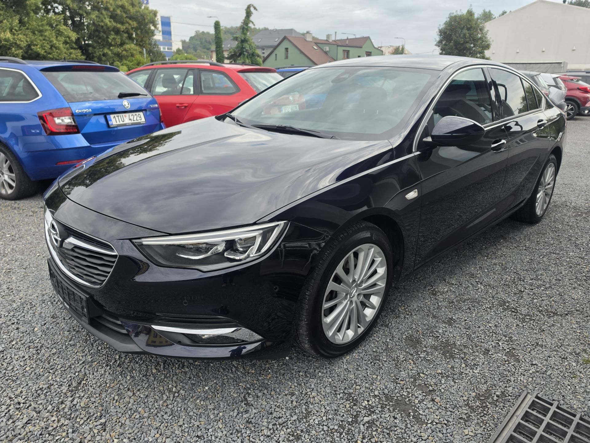 Opel Insignia, 2.0 Turbo D full - fotka 2