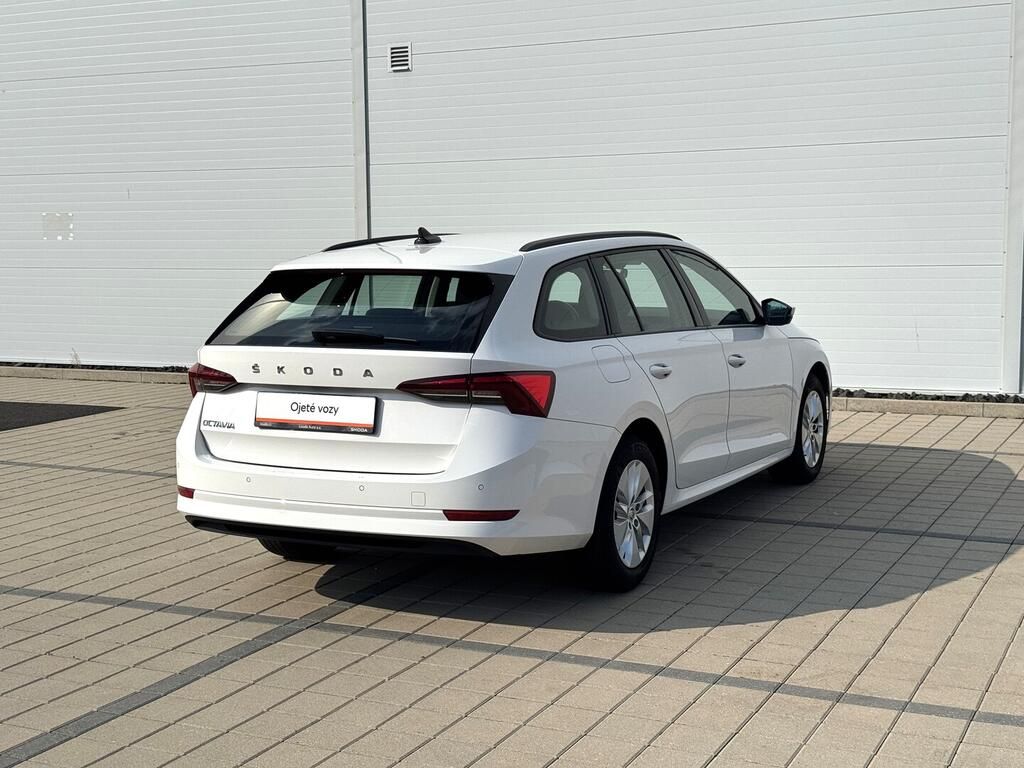 Škoda Octavia, Ambition 2.0 TDI 85 kW - fotka 5