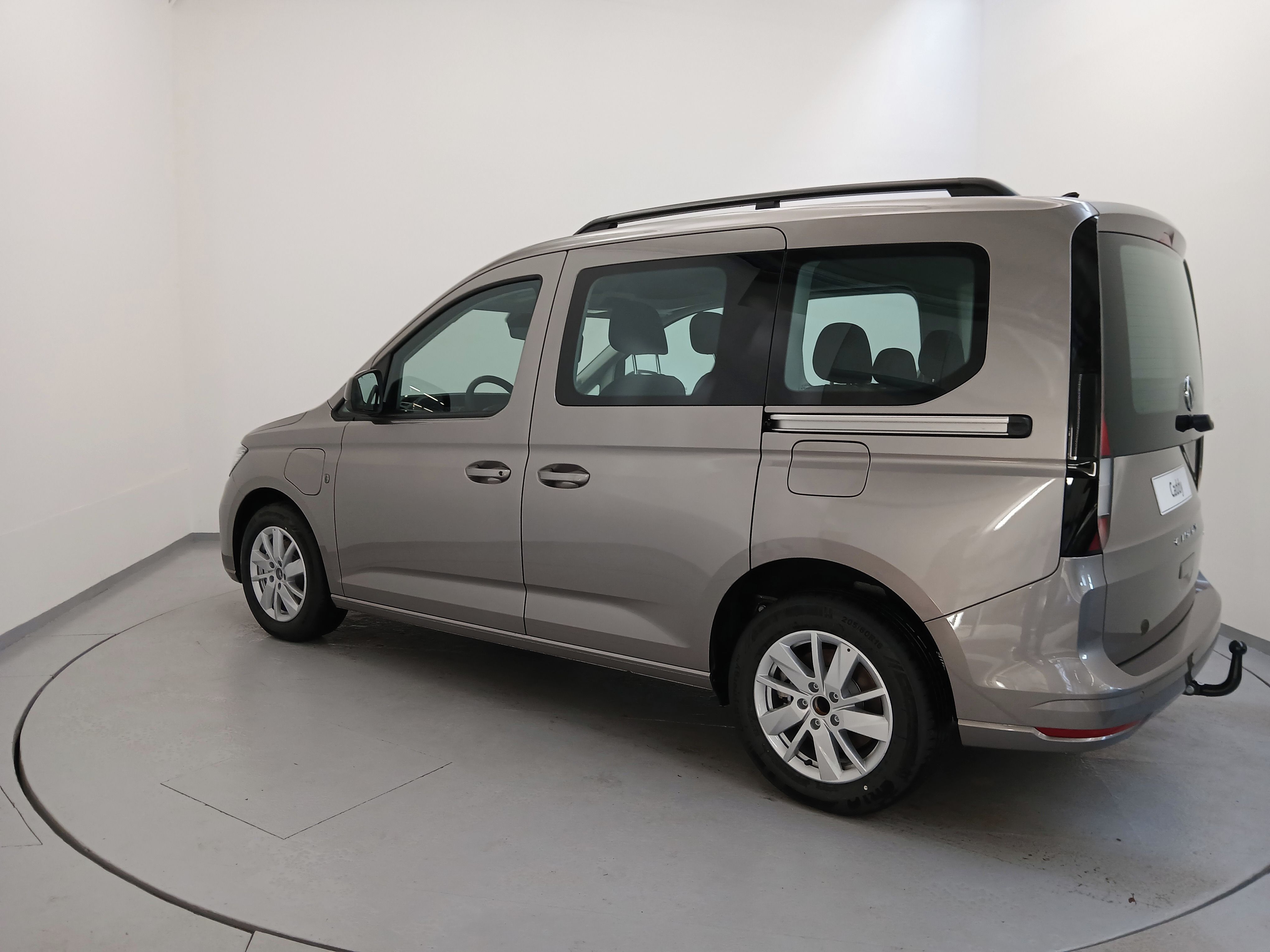 Volkswagen Caddy, Life 1,5 TSI PHEV / 2026 - fotka 3