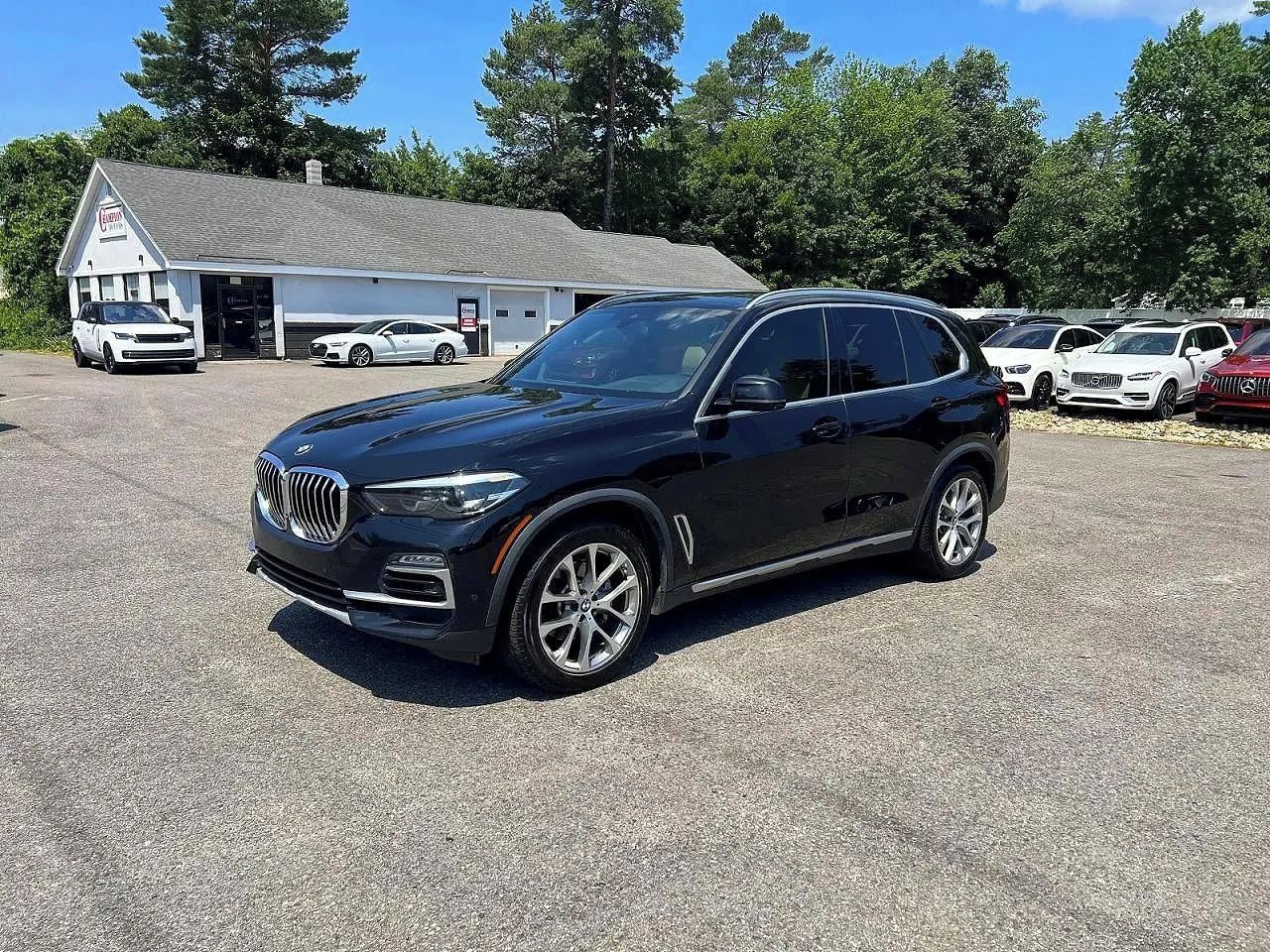 BMW X5, Auto na cestě