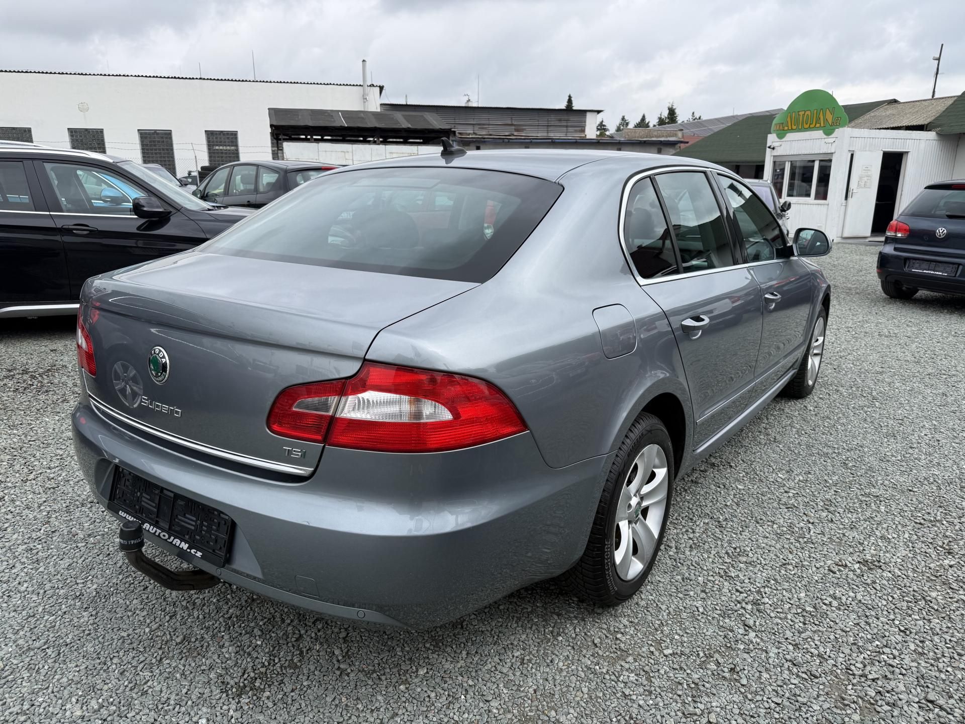 Škoda Superb, 1.4 TSI AMBITION - fotka 6
