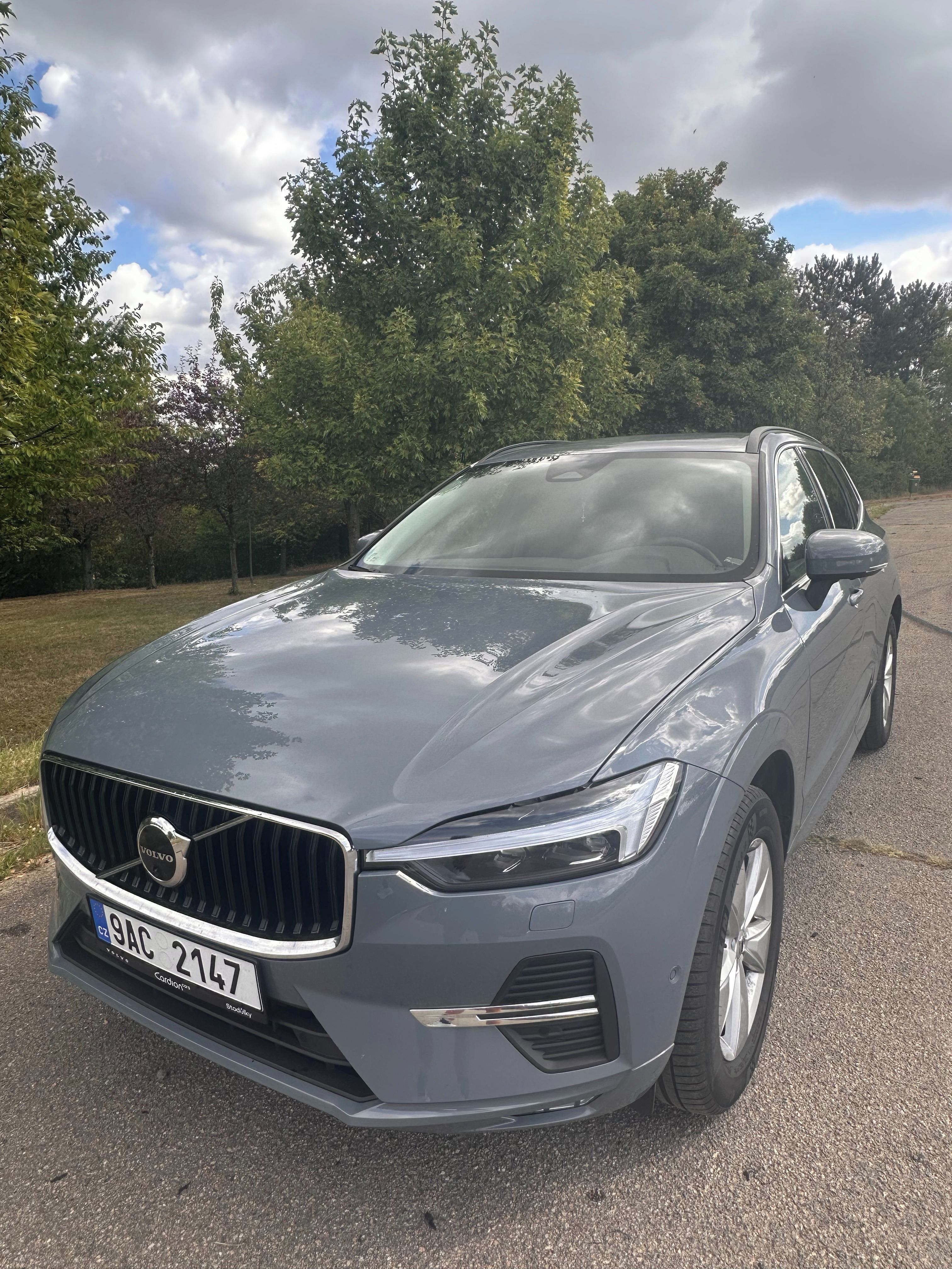 Volvo XC60, ČR, 1.maj. autor. servis - fotka 3