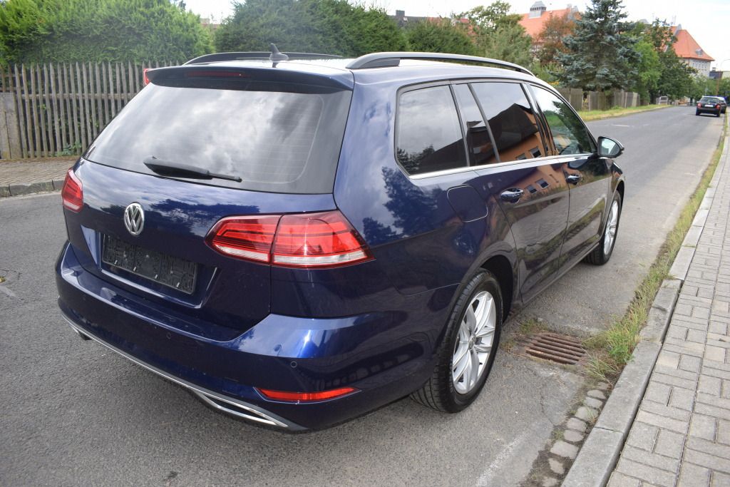 Volkswagen Golf, 1.4 TSI HIGHLINE, NAVI, LED - fotka 6
