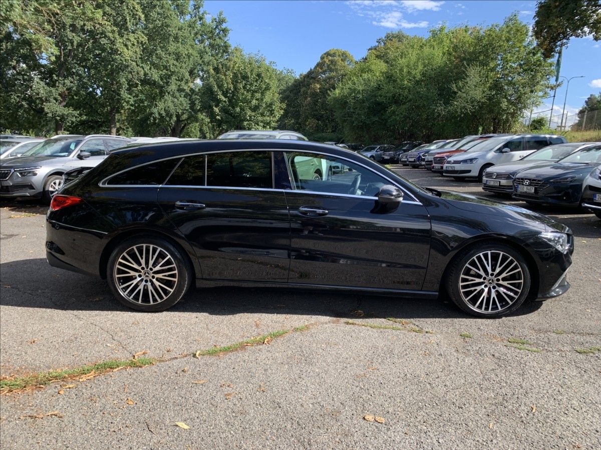 Mercedes-Benz CLA, 2,0 200D - fotka 4