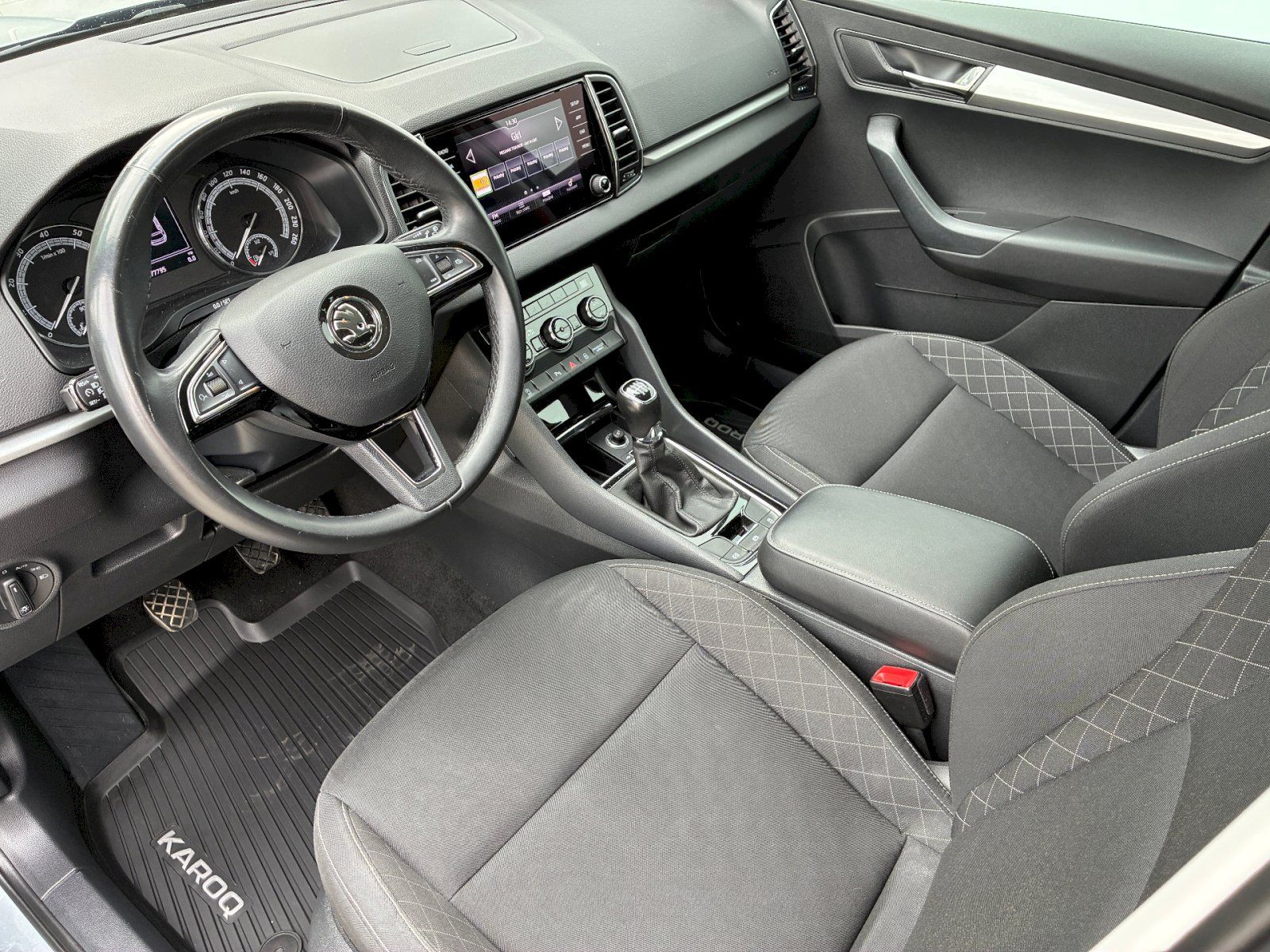 Škoda Karoq, 1,5 TSI / 110 kW Drive 125 Let - fotka 5