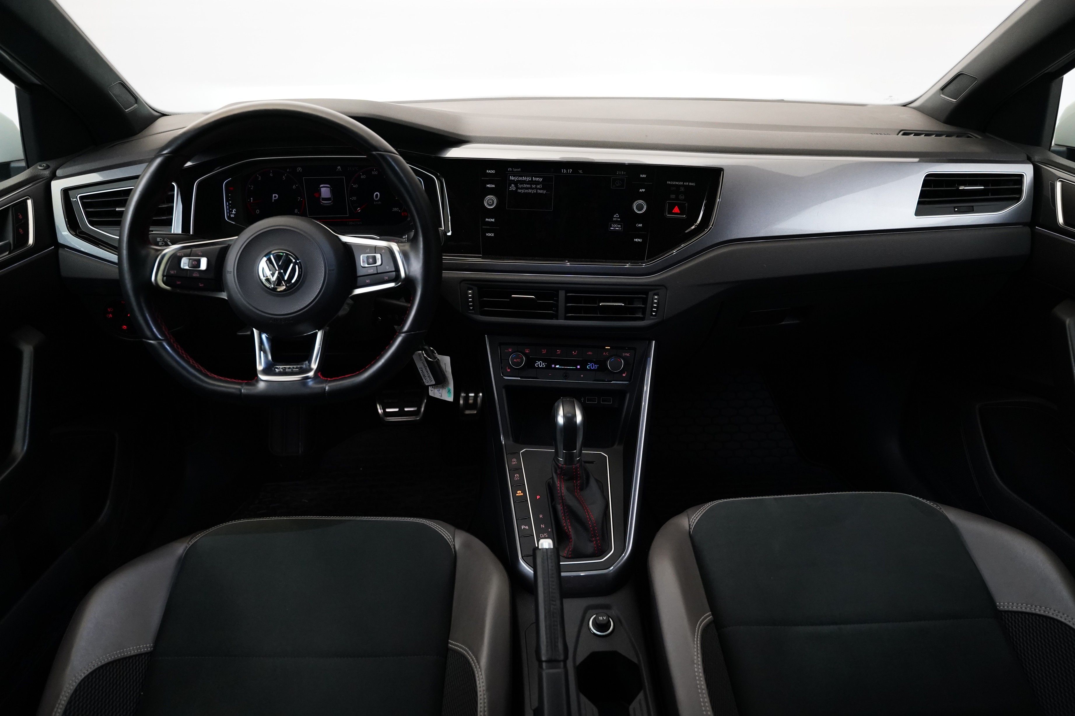 Volkswagen Polo, 2.0 TSI 147 kW GTI - fotka 5