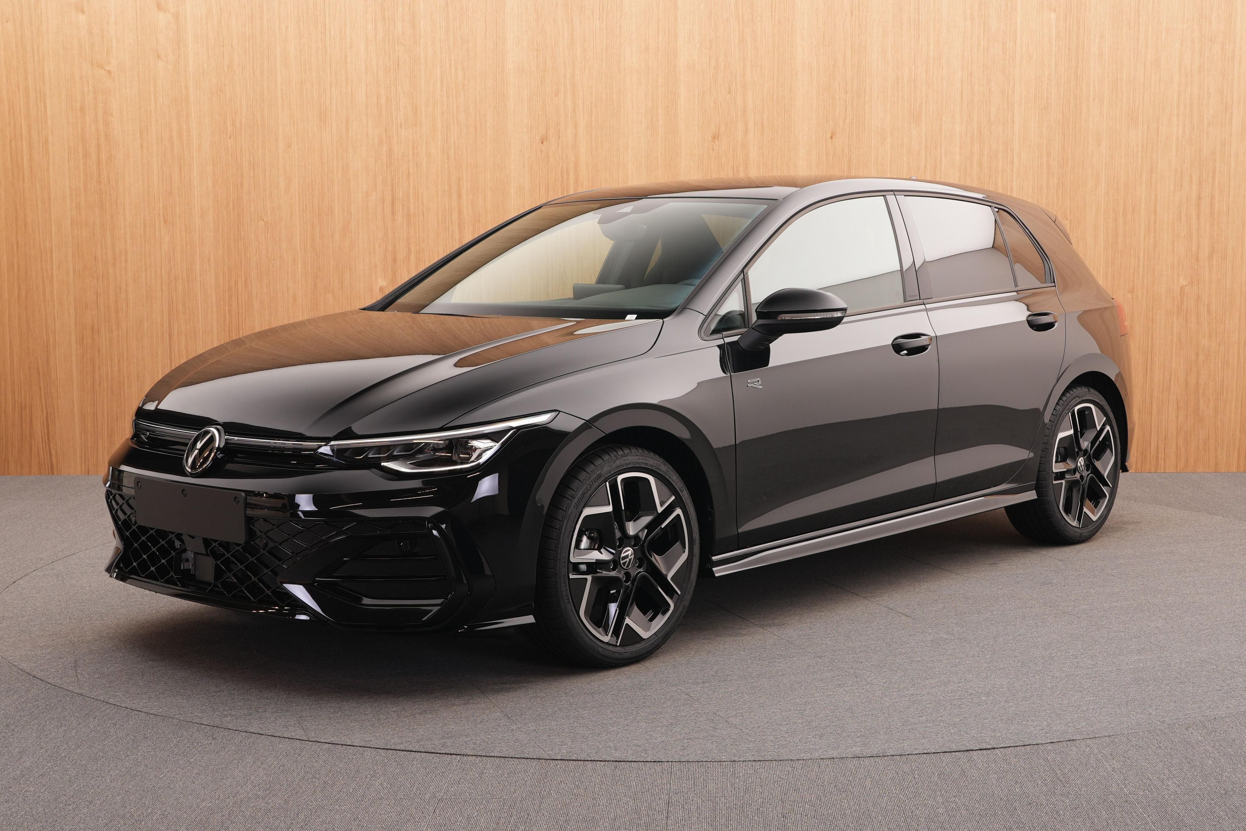 Volkswagen Golf, R-Line Limited 1.5 eTSI mHEV