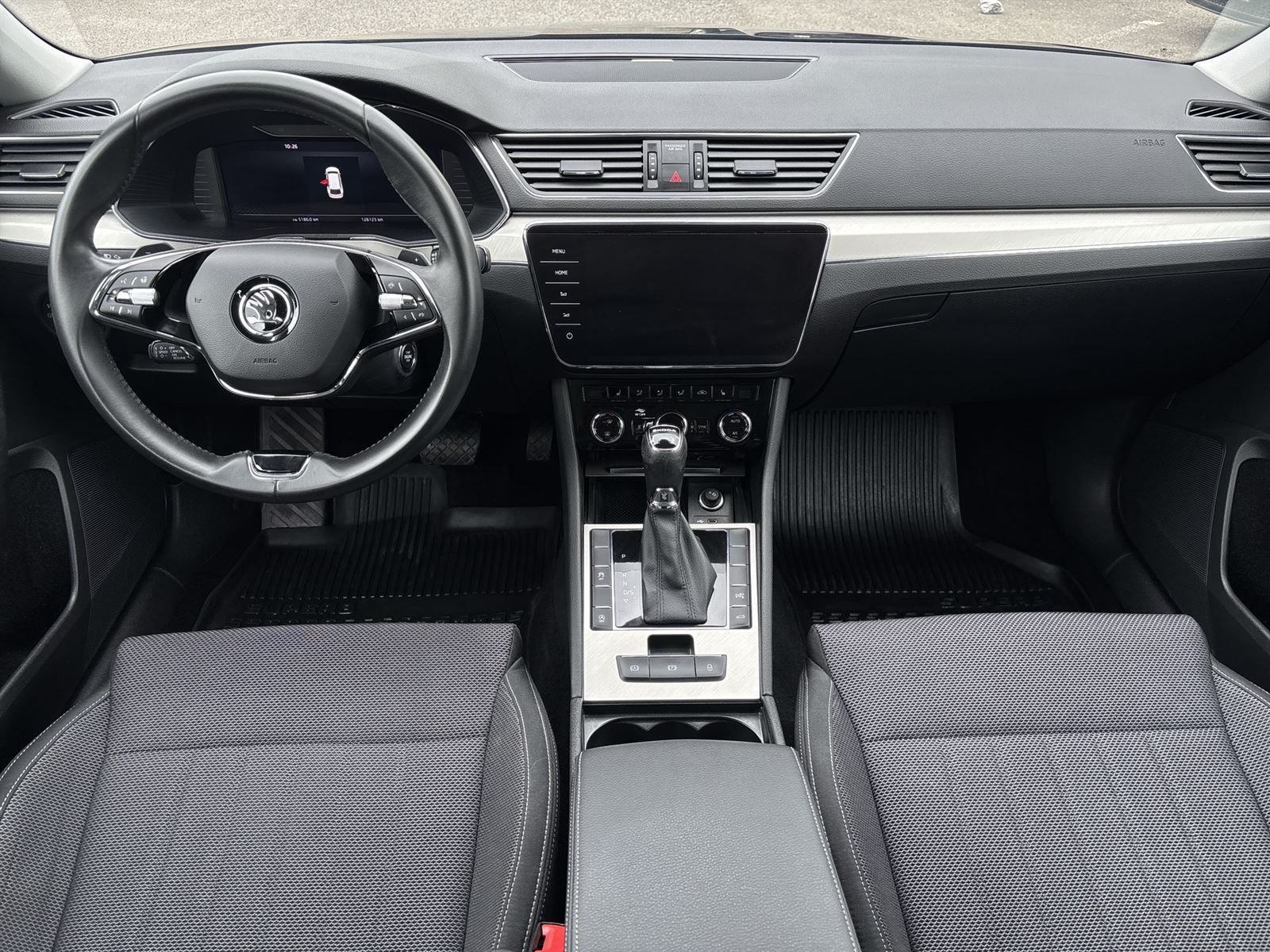 Škoda Superb, Combi 2.0 TDI DSG Style - fotka 5