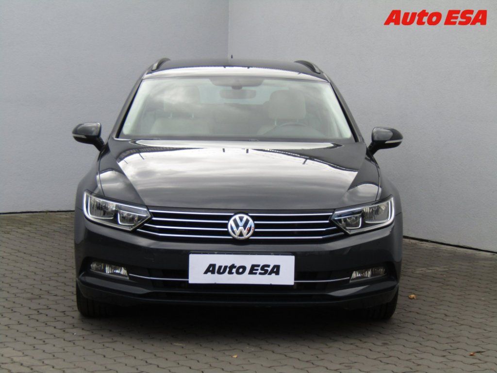 Volkswagen Passat, 2.0 TDi - fotka 2