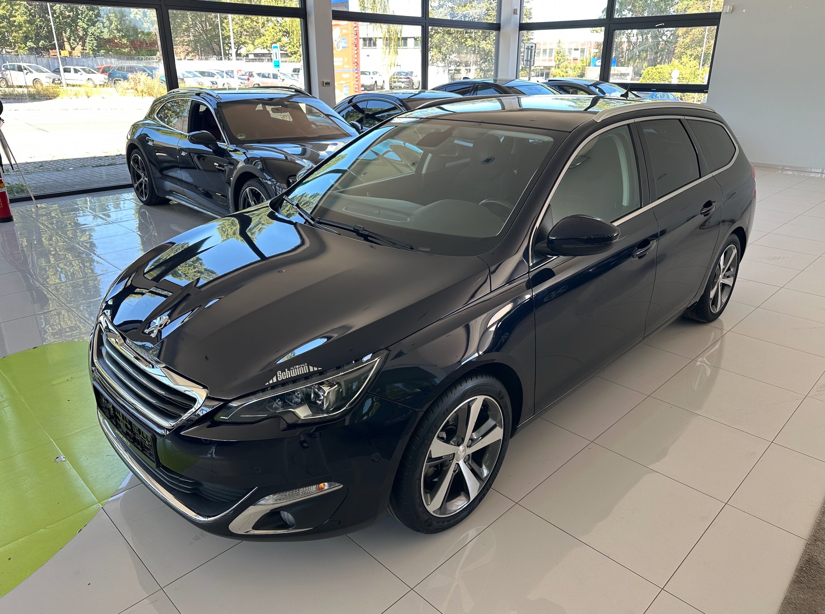 Peugeot 308, SW 1.2 | 96 kW | TOP STAV - fotka 3