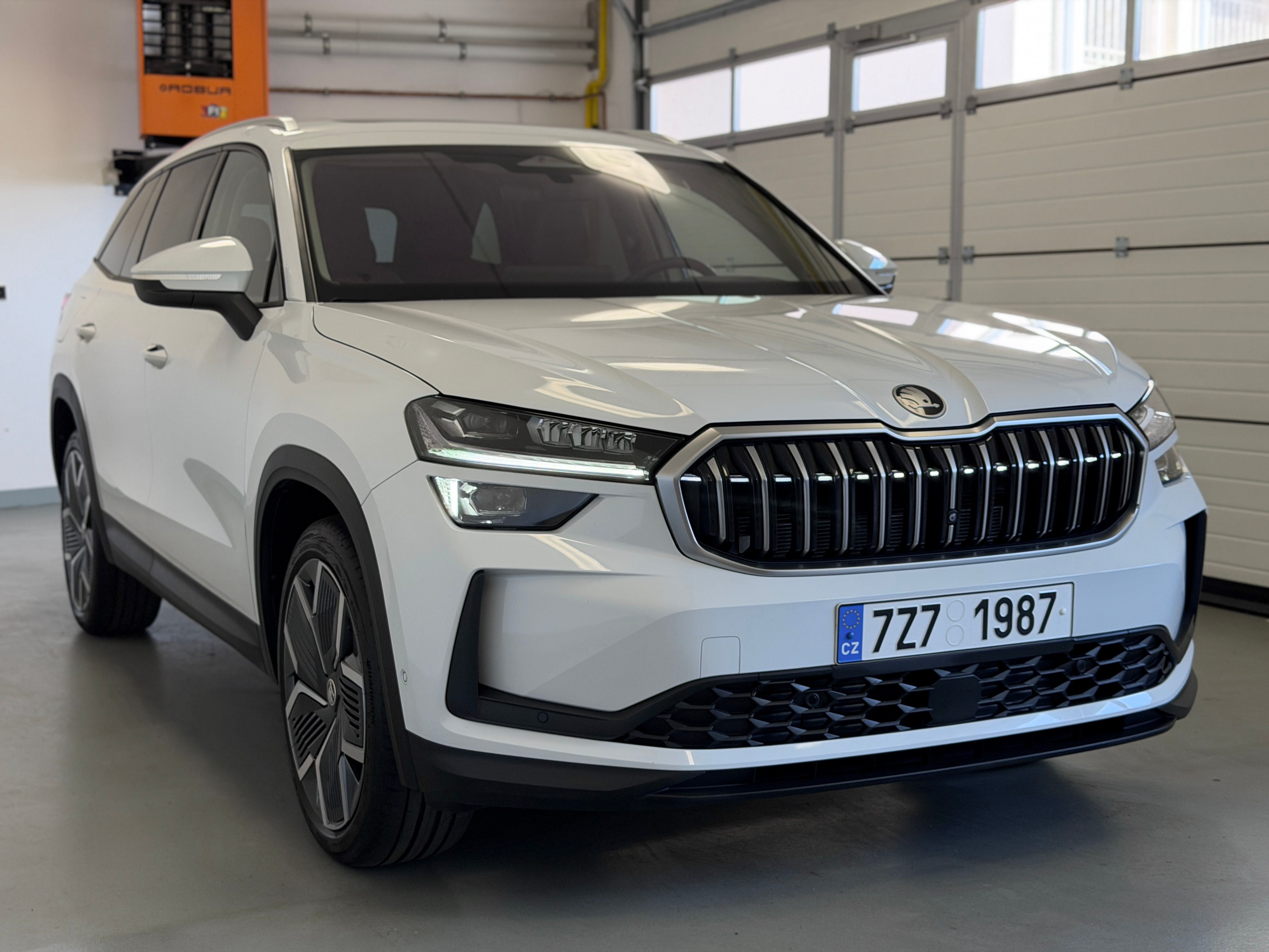 Škoda Kodiaq, 2.0 TDI DSG 4x4 Exclusive PANO - fotka 4