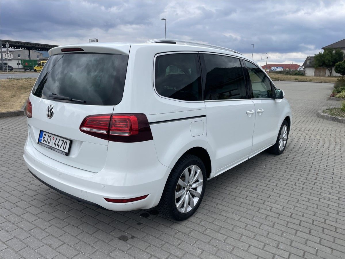 Volkswagen Sharan, 2,0 TDi 110kw Highline LED Rad - fotka 4