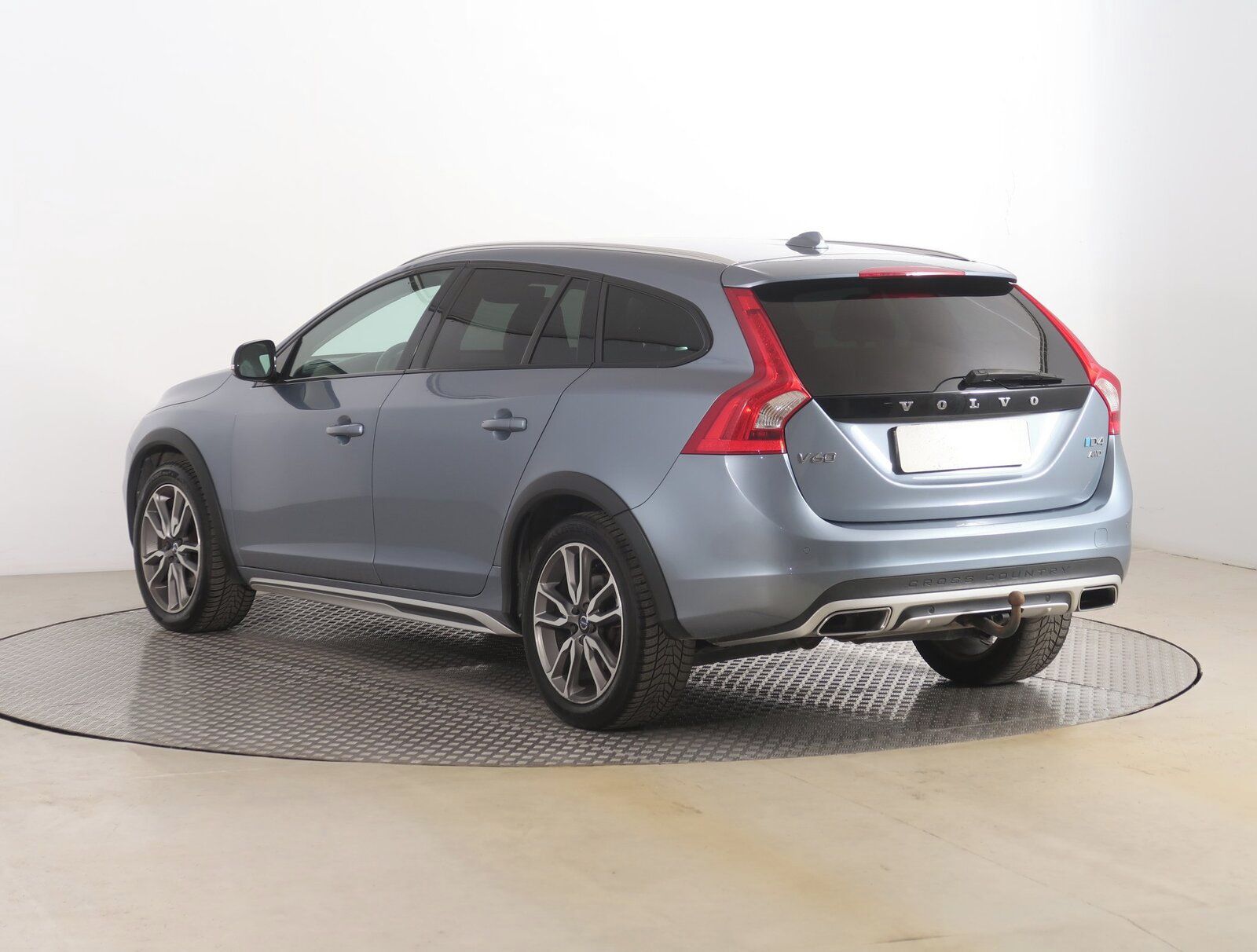Volvo V60, D4 2.4 AWD, 4X4, Automat - fotka 4
