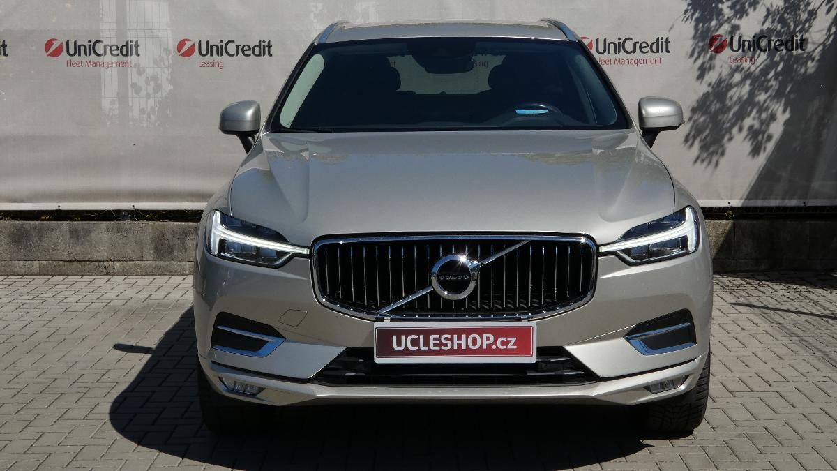 Volvo XC60, B4 AWD Inscription - fotka 2
