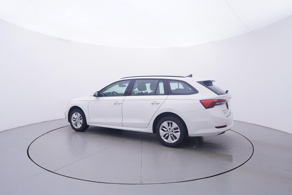 Škoda Octavia, Ambition 2.0 TDI 85 kW - fotka 3