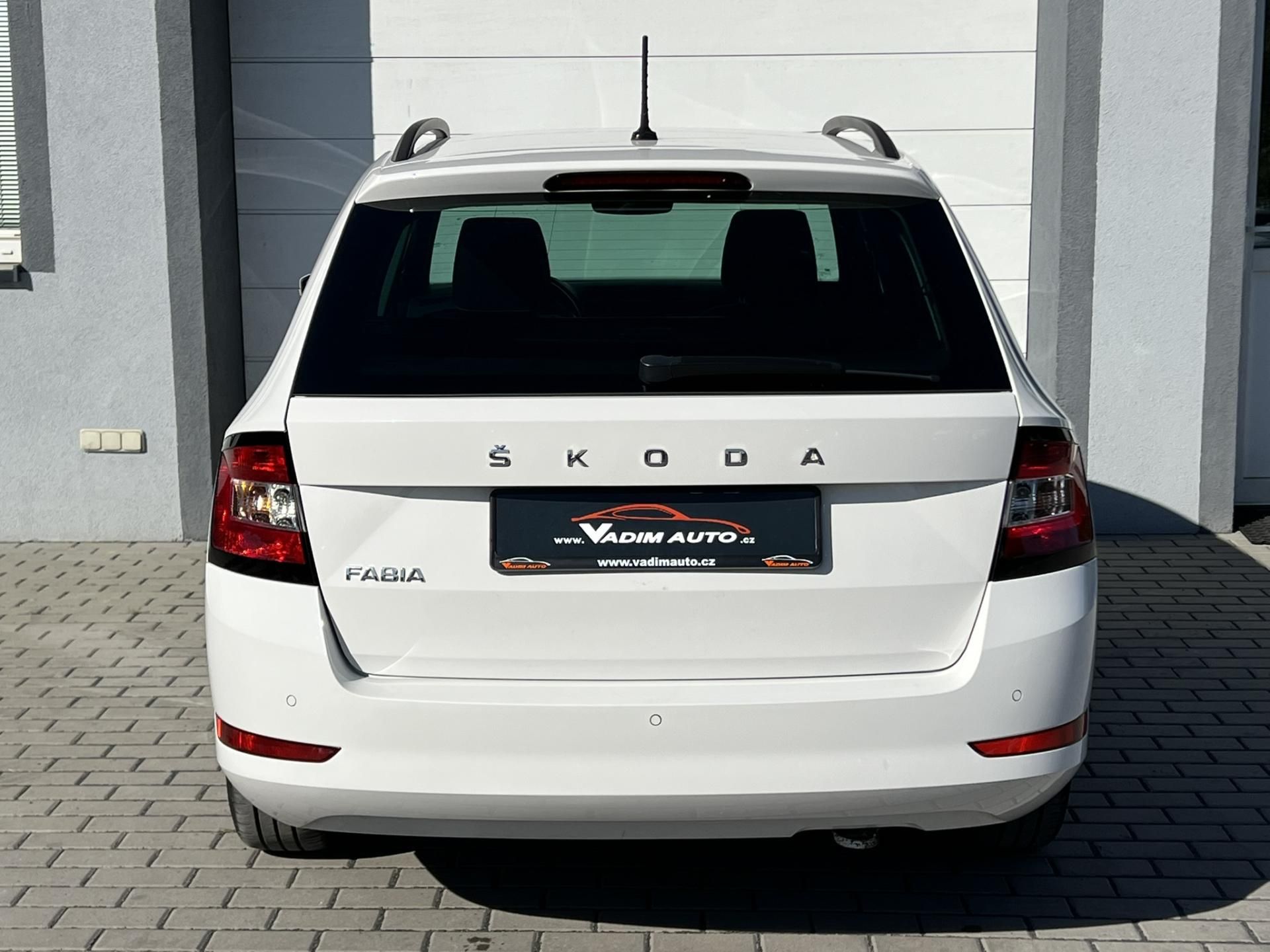 Škoda Fabia, 1.0TSI 70kW STYLE 1.MAJITEL ČR - fotka 6