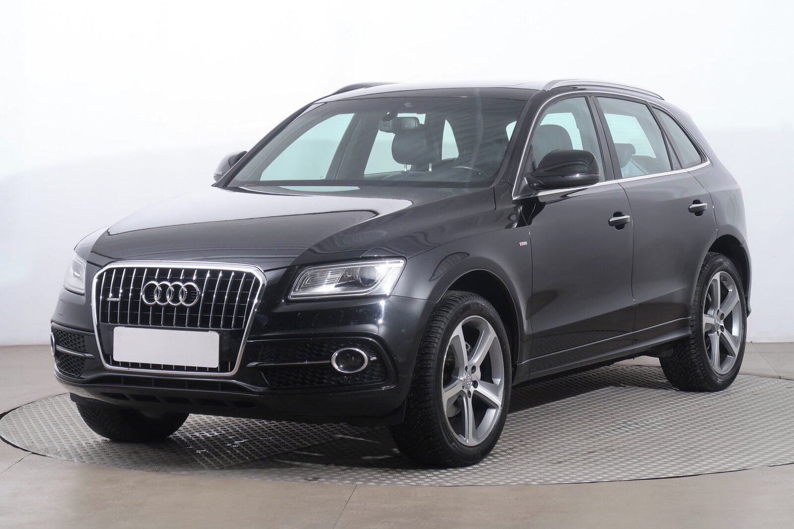 Audi Q5, 2.0 TFSI, 4X4, Automat - fotka 2