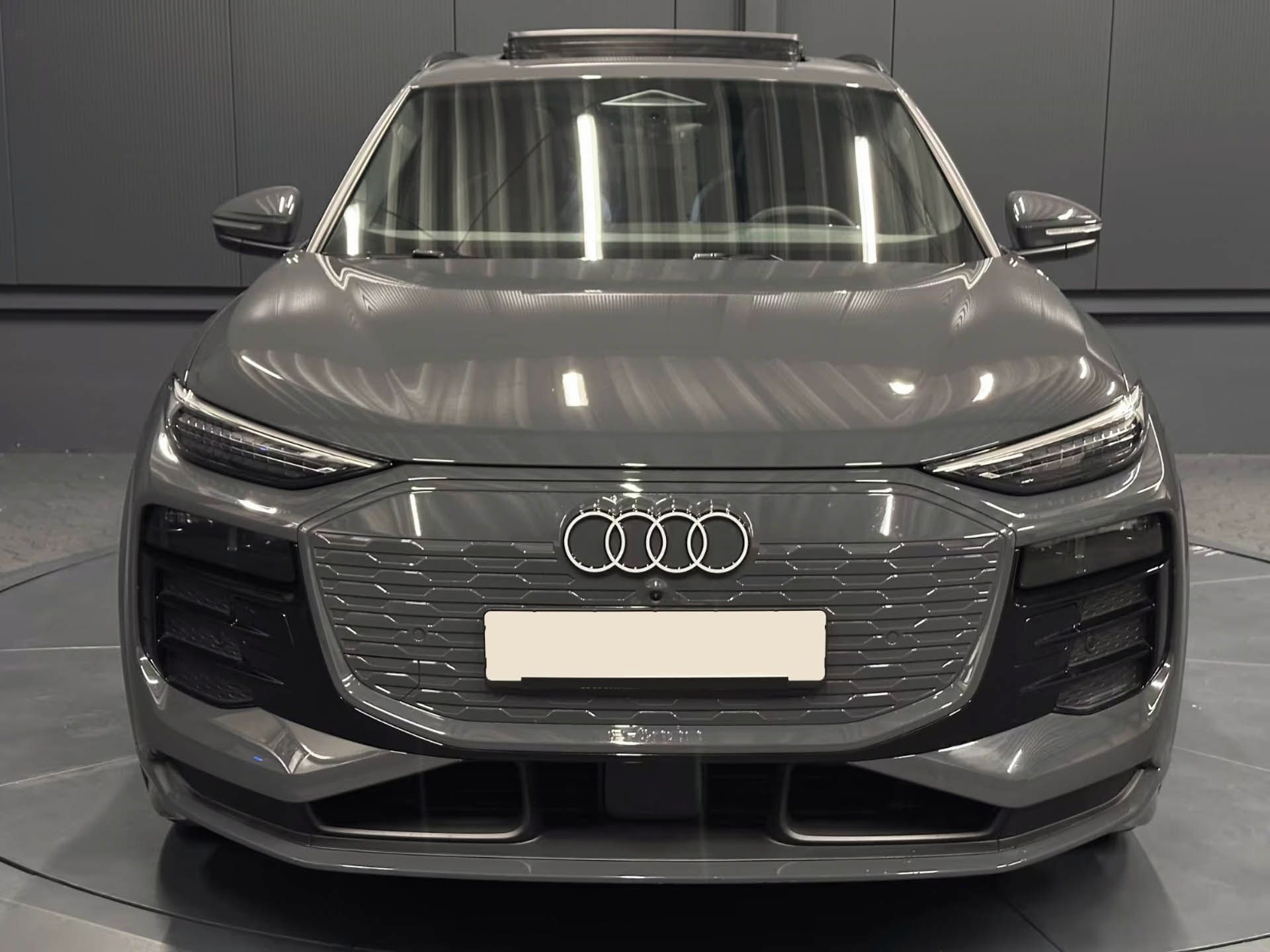 Audi Q6 e-tron, perf. S-Line B&O Vzduch Pano - fotka 2