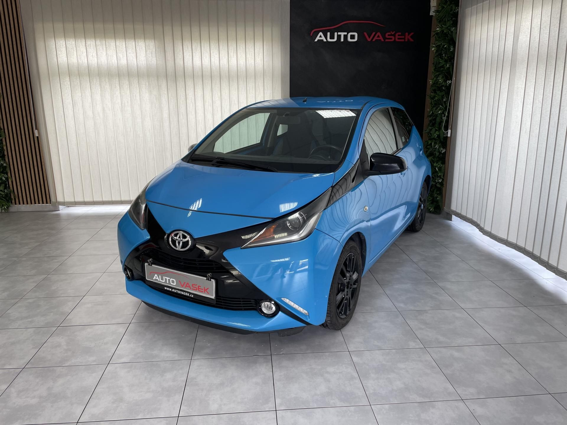 Toyota Aygo, 1.0 i AUTOMAT ČR DIGIAC - fotka 6