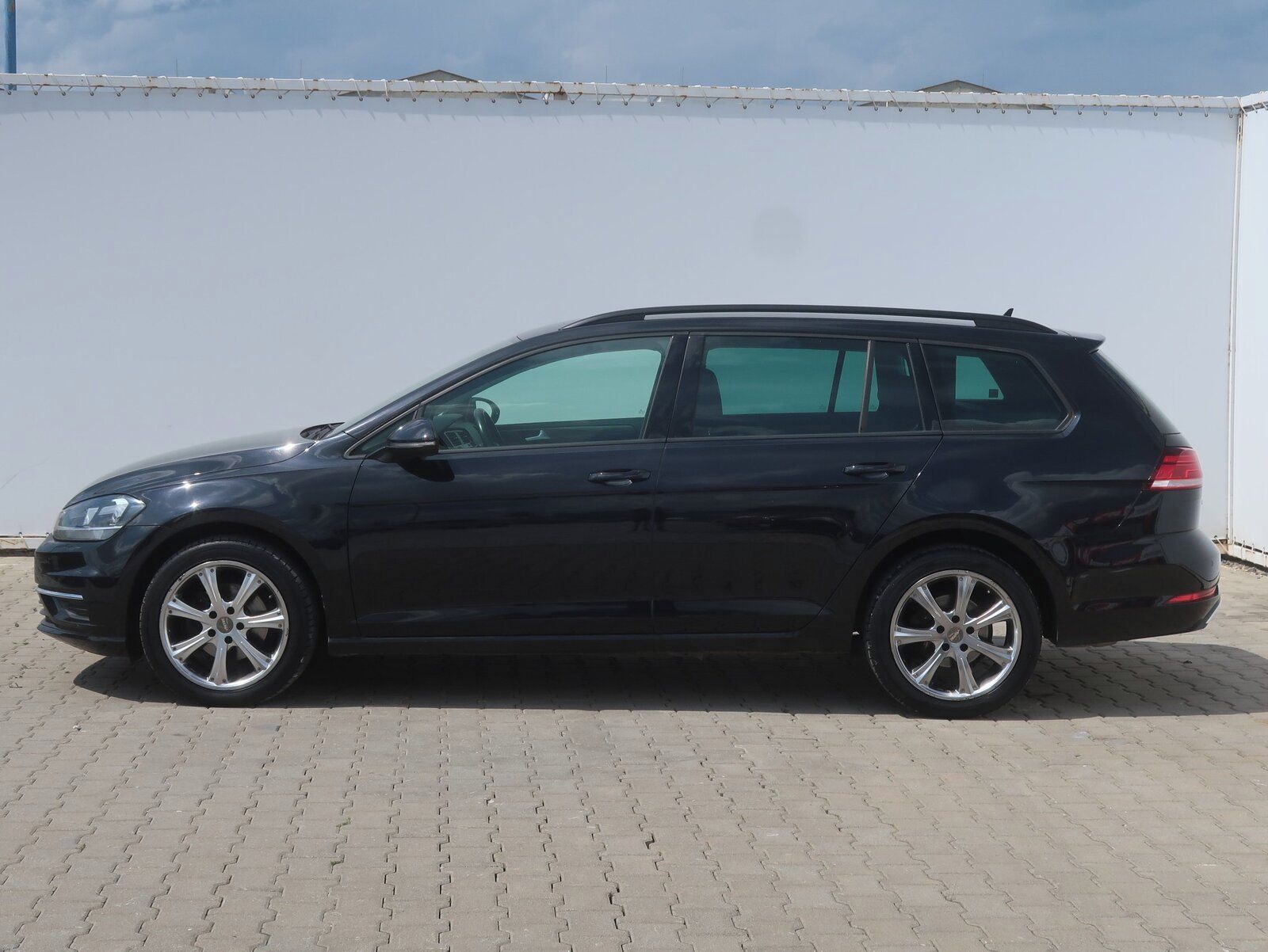 Volkswagen Golf, 2.0 TDI, Automat, Serv.kniha - fotka 3
