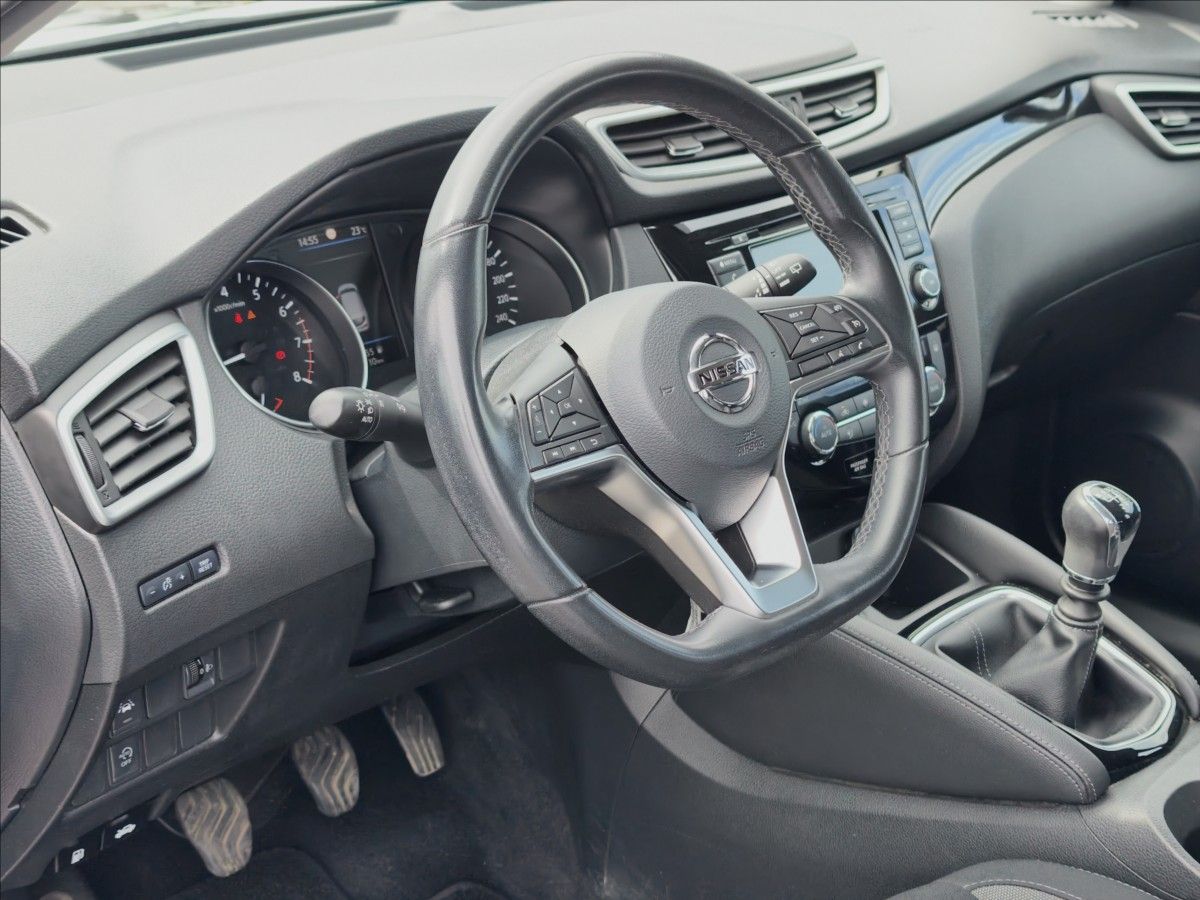 Nissan Qashqai, 1,3 DIG-T 140 Acenta - fotka 5