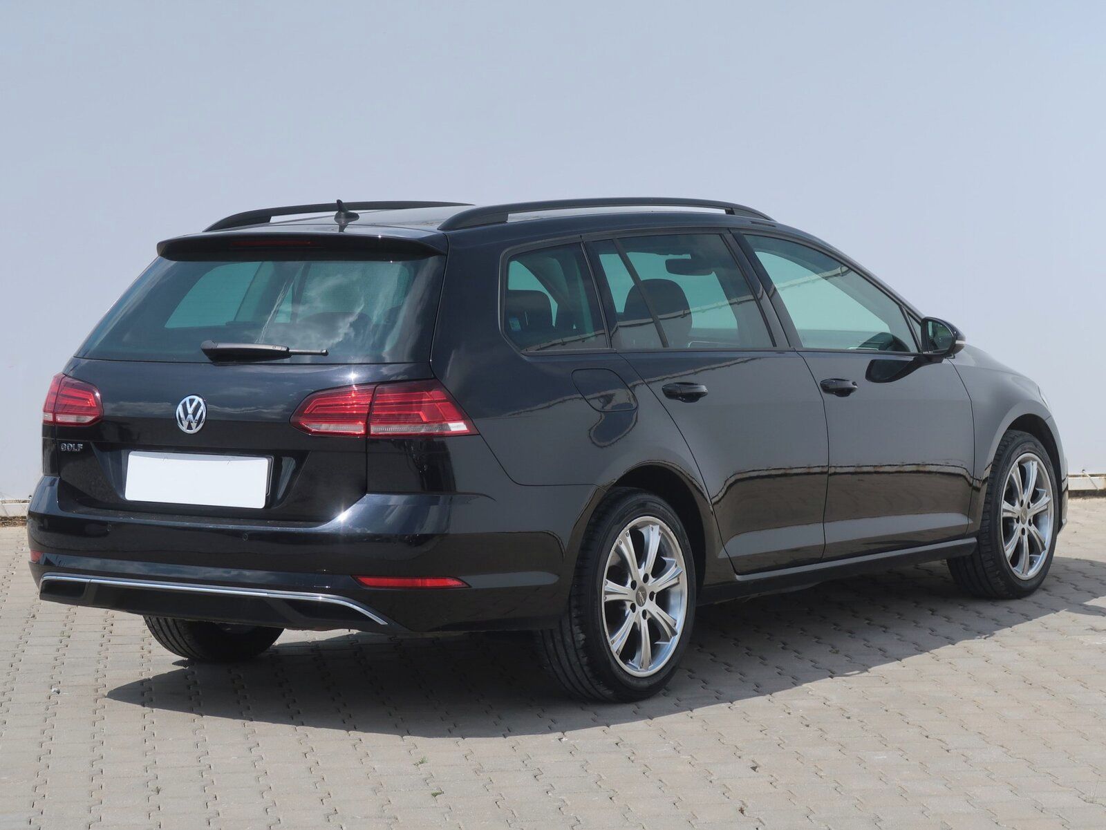 Volkswagen Golf, 2.0 TDI, Automat, Serv.kniha - fotka 5