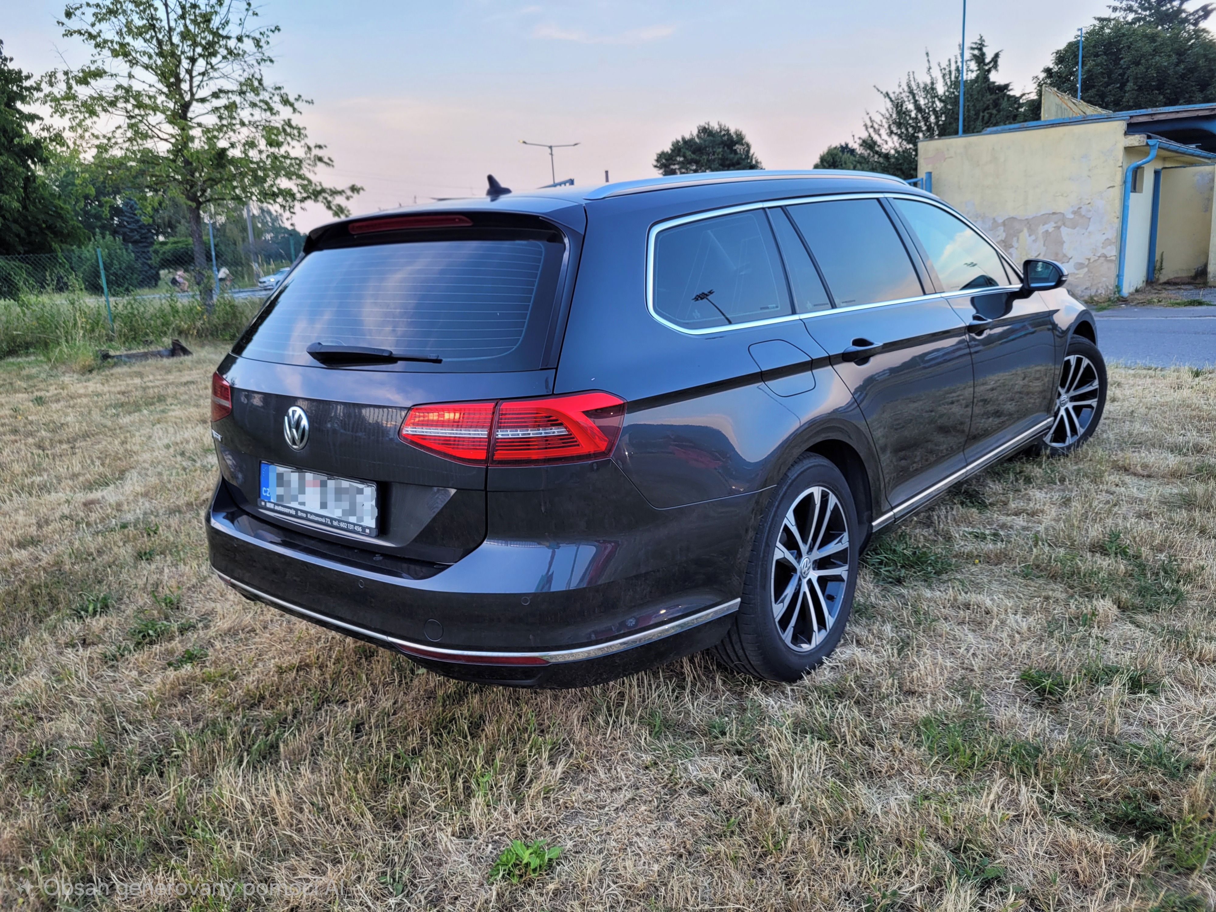 Volkswagen Passat, 2,0 TDI 110 kW, DSG, Highline - fotka 4