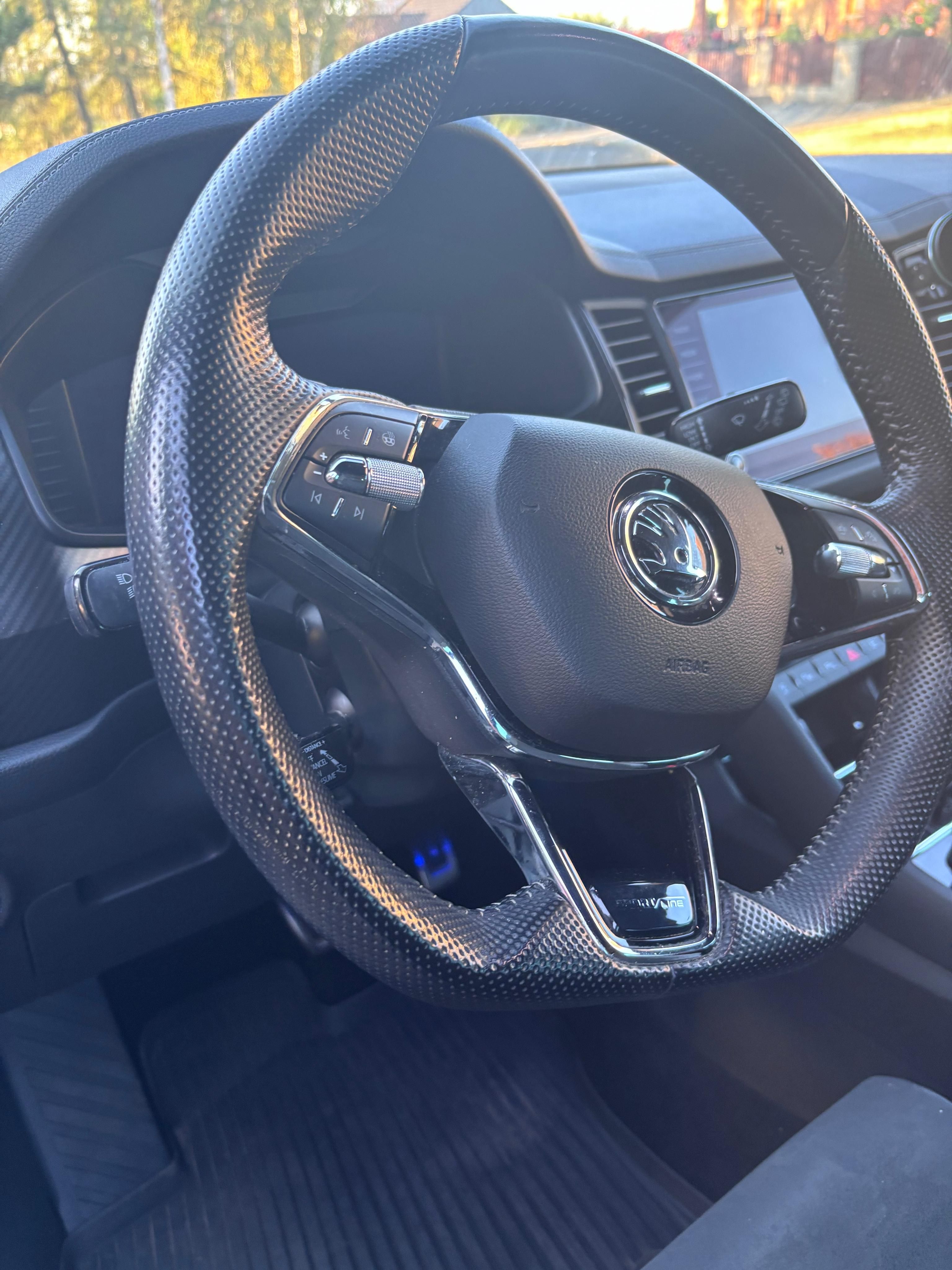 Škoda Kodiaq, 2.0 TDI 4x4 Sportline, servis - fotka 4