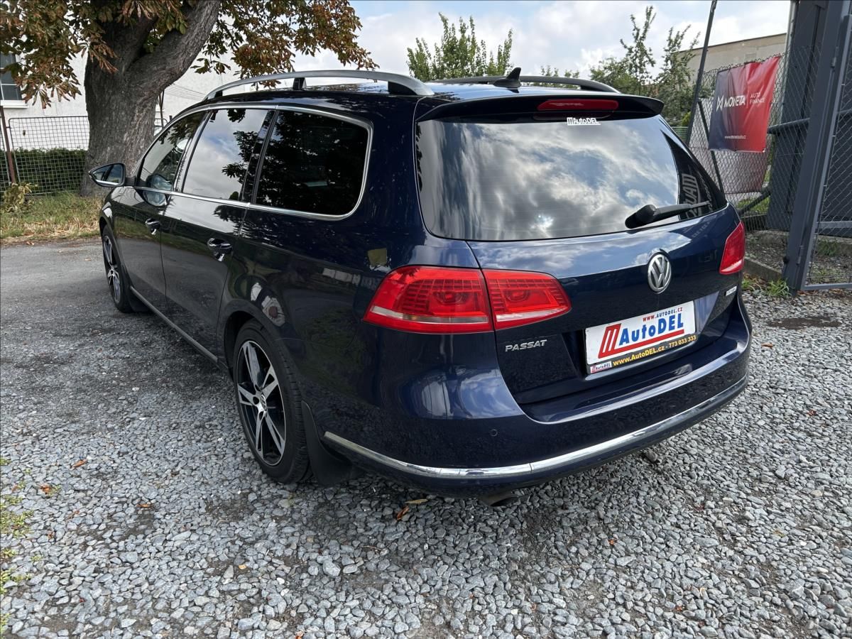 Volkswagen Passat, 2,0 TDi 125kW DSG 4x4  Tažné - fotka 4