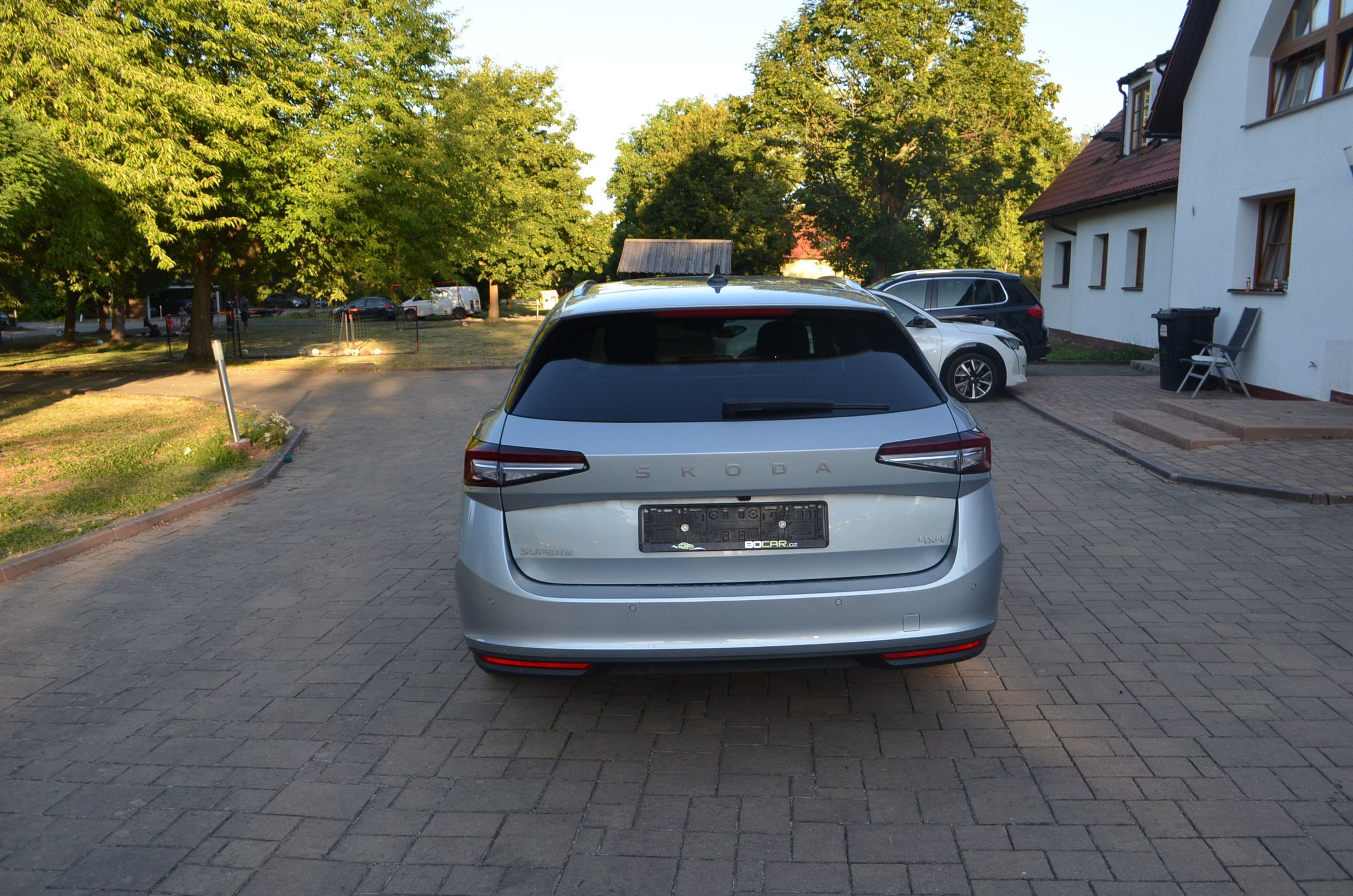 Škoda Superb, 2.0TDI*DSG*200PS*LAURIN*WEBAST - fotka 6