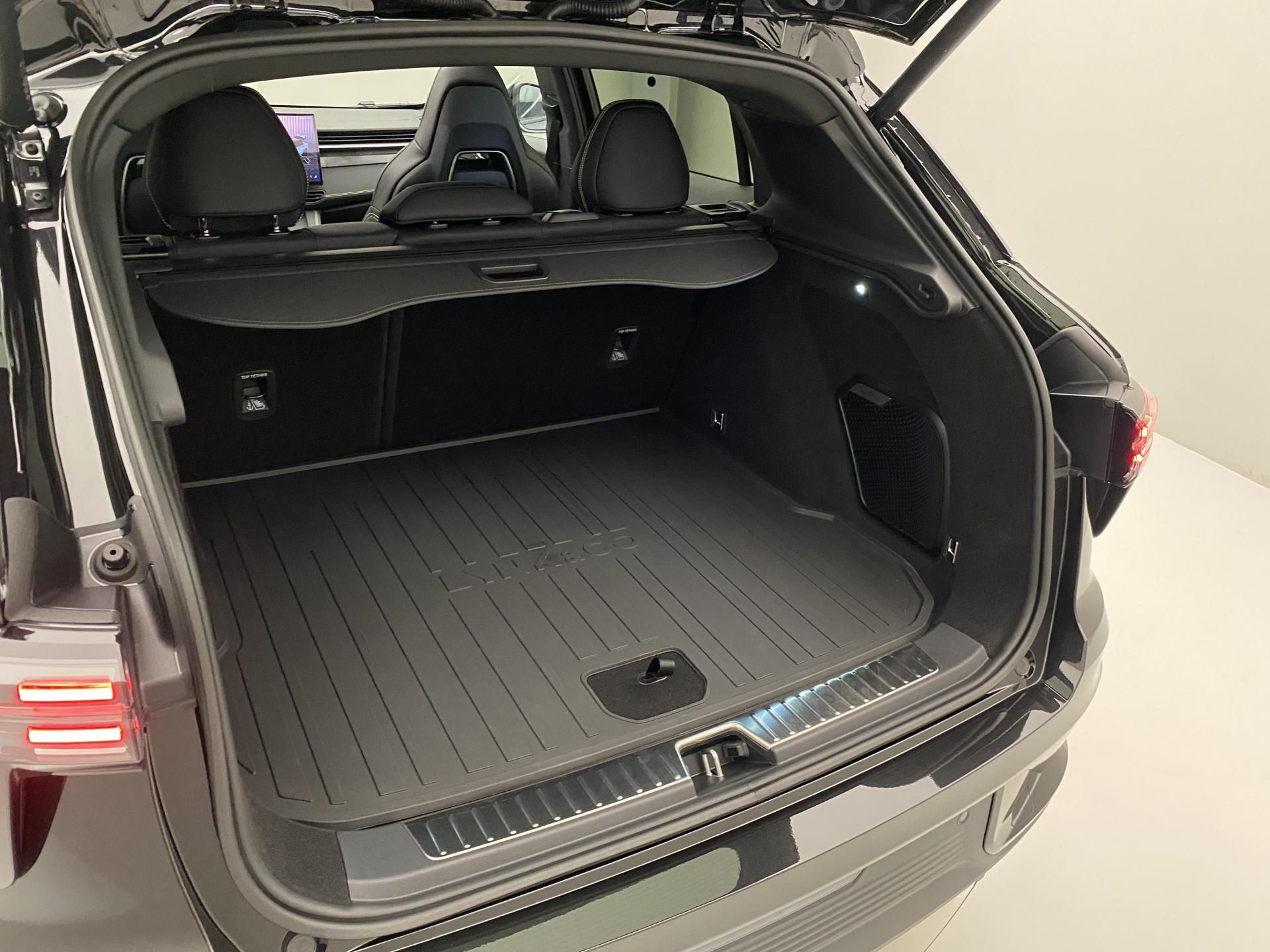 Lynk & Co 01, 01 MORE PHEV - fotka 5