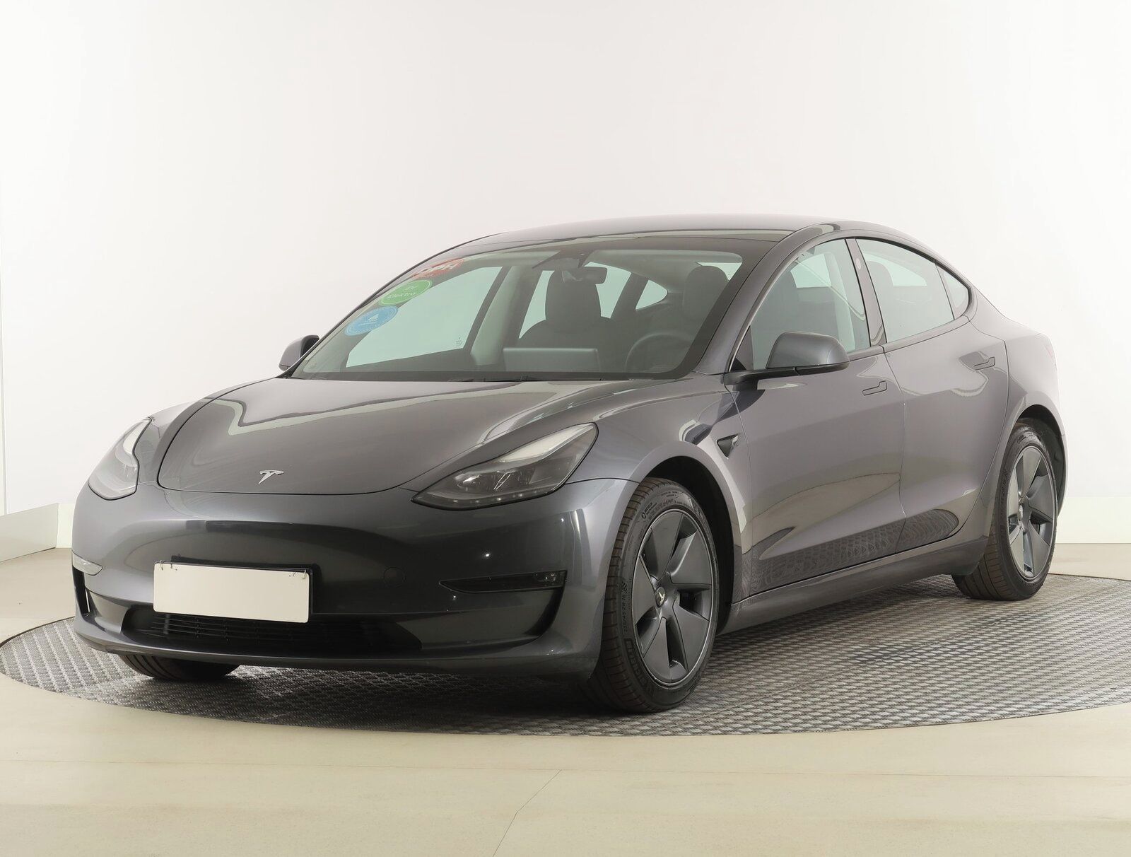 Tesla Model 3, Long Range 4WD 79kWh, SoH 97% - fotka 2