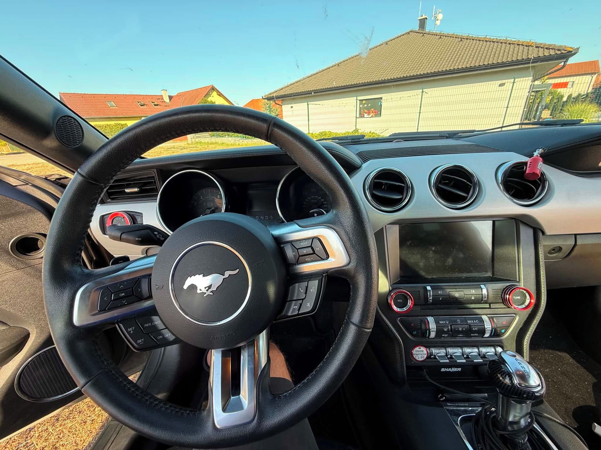 Ford Mustang - fotka 6