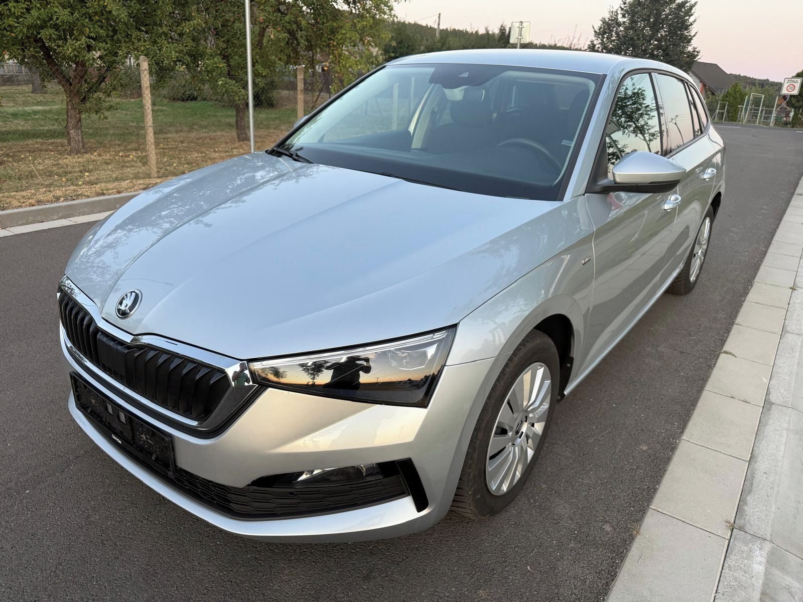 Škoda Scala, 1.0i85kw DSG DRIVE tažné STYLE - fotka 4