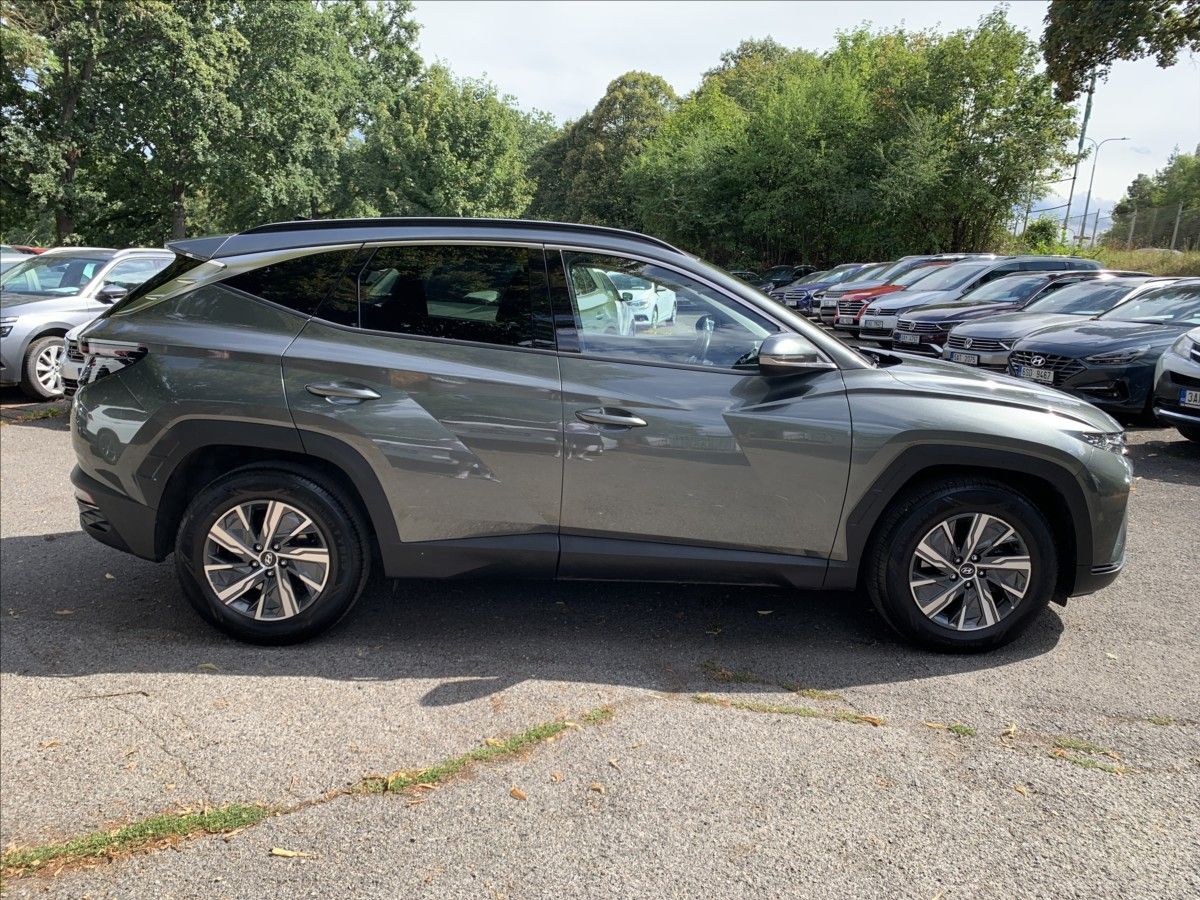 Hyundai Tucson, 1,6 T-GDI 4x4 ČR,SERVISKA,1.MA - fotka 4